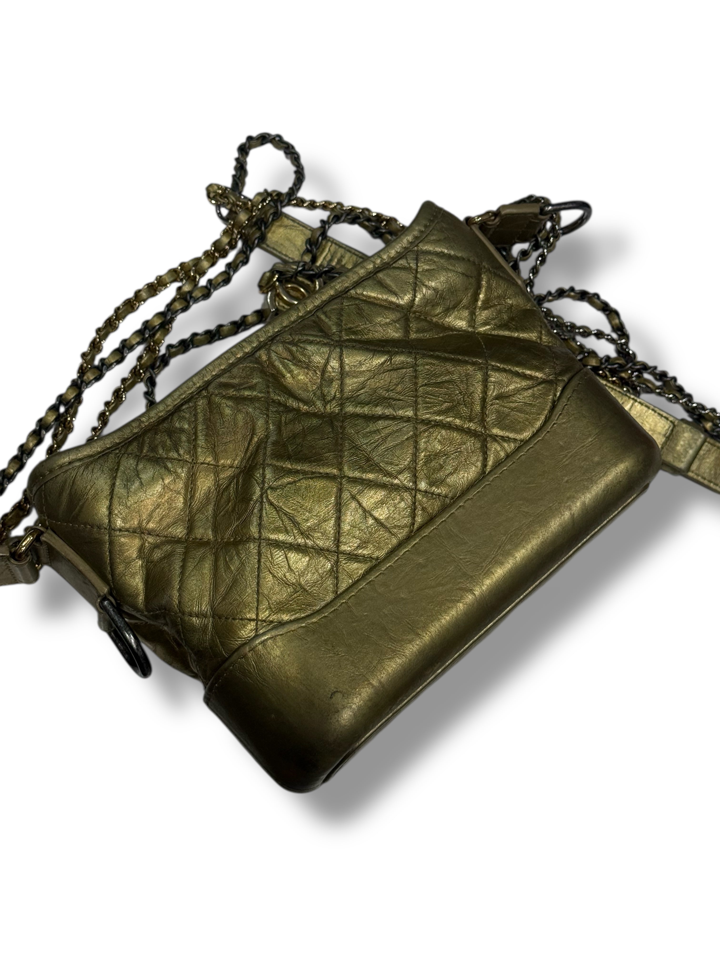 Chanel - Sac mini Gabrielle doré matelassé