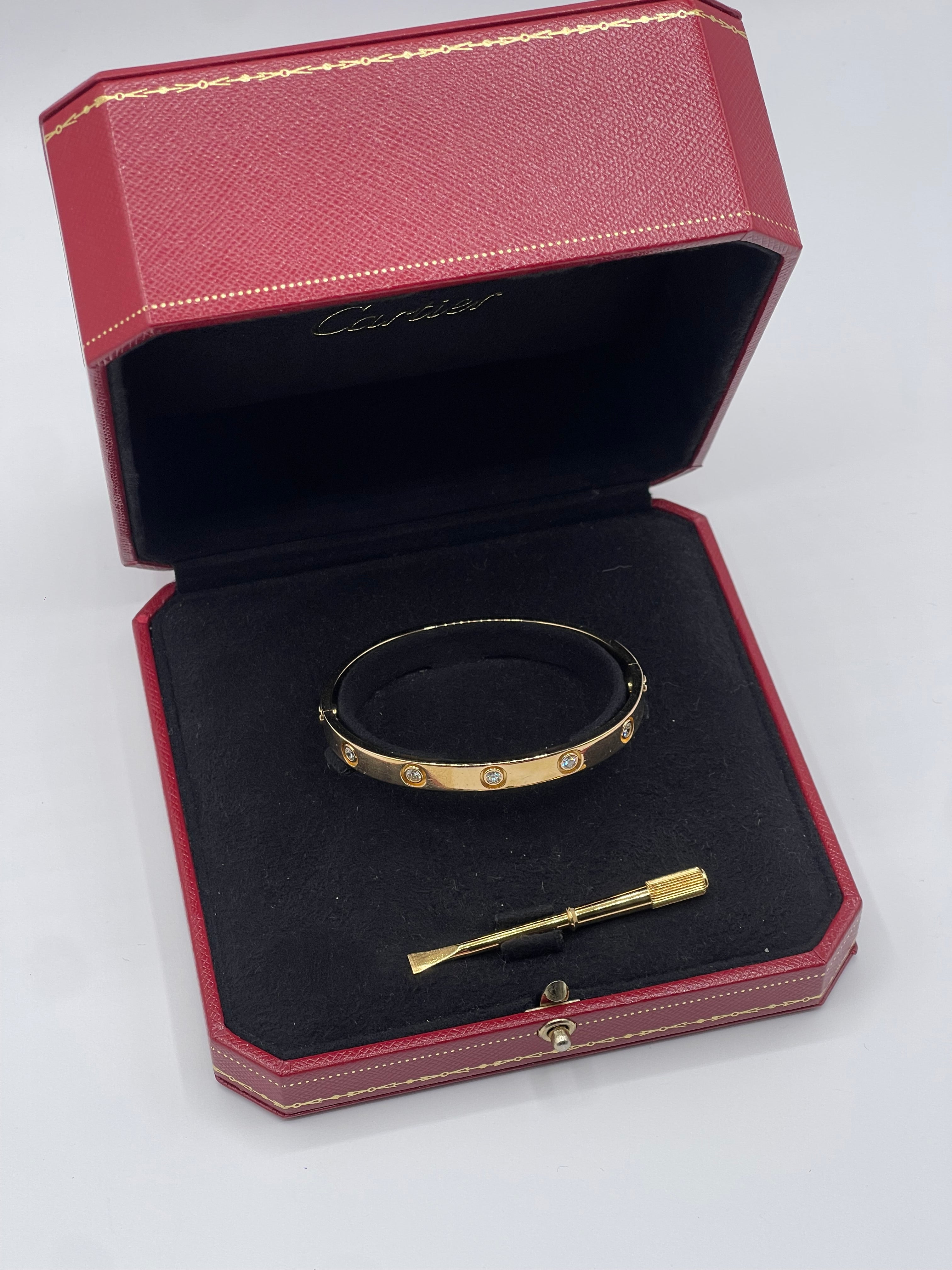 Cartier - Bracelet Love or jaune 10 diamants