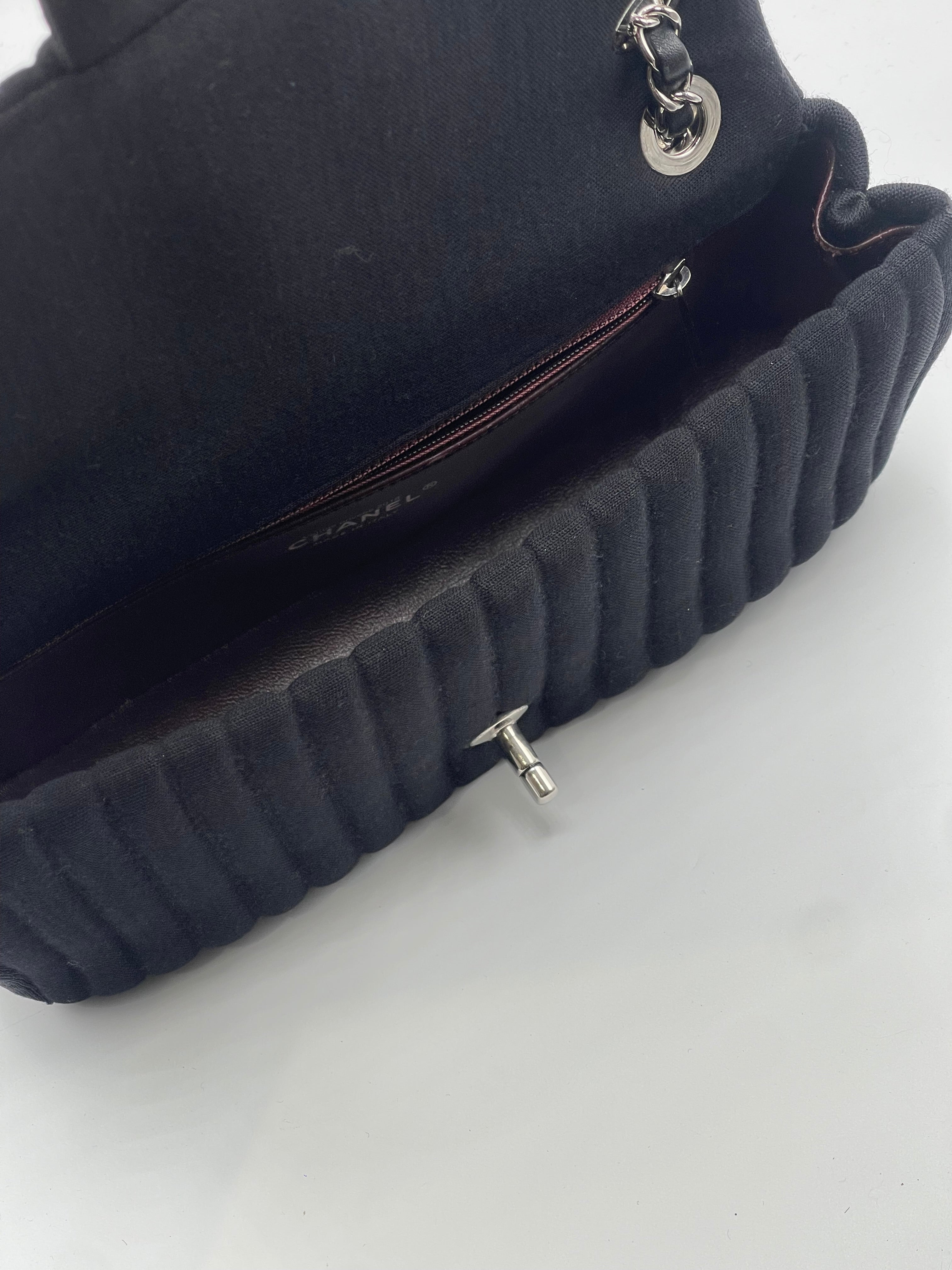 Chanel - Timeless en jersey noir