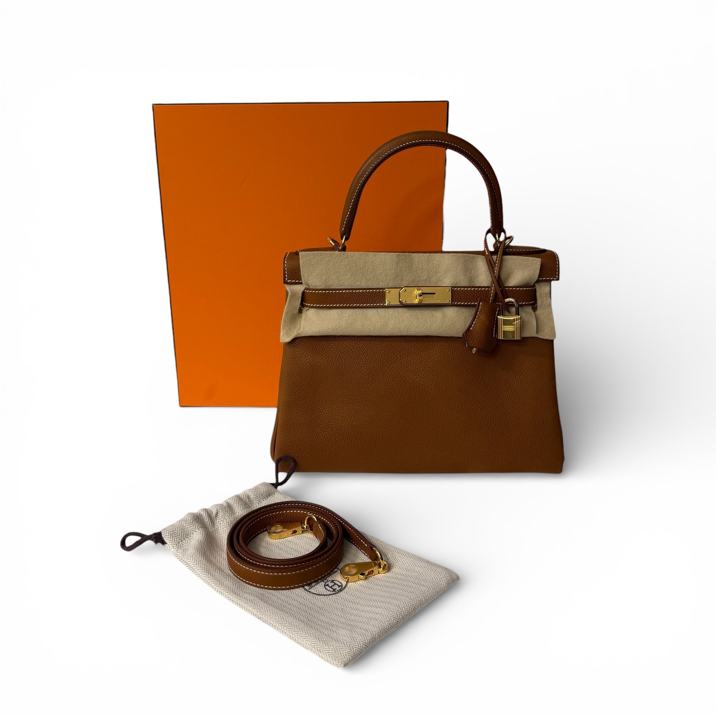 Hermès - Sac Kelly 28 Fauve | Les Folies d’Eugénie