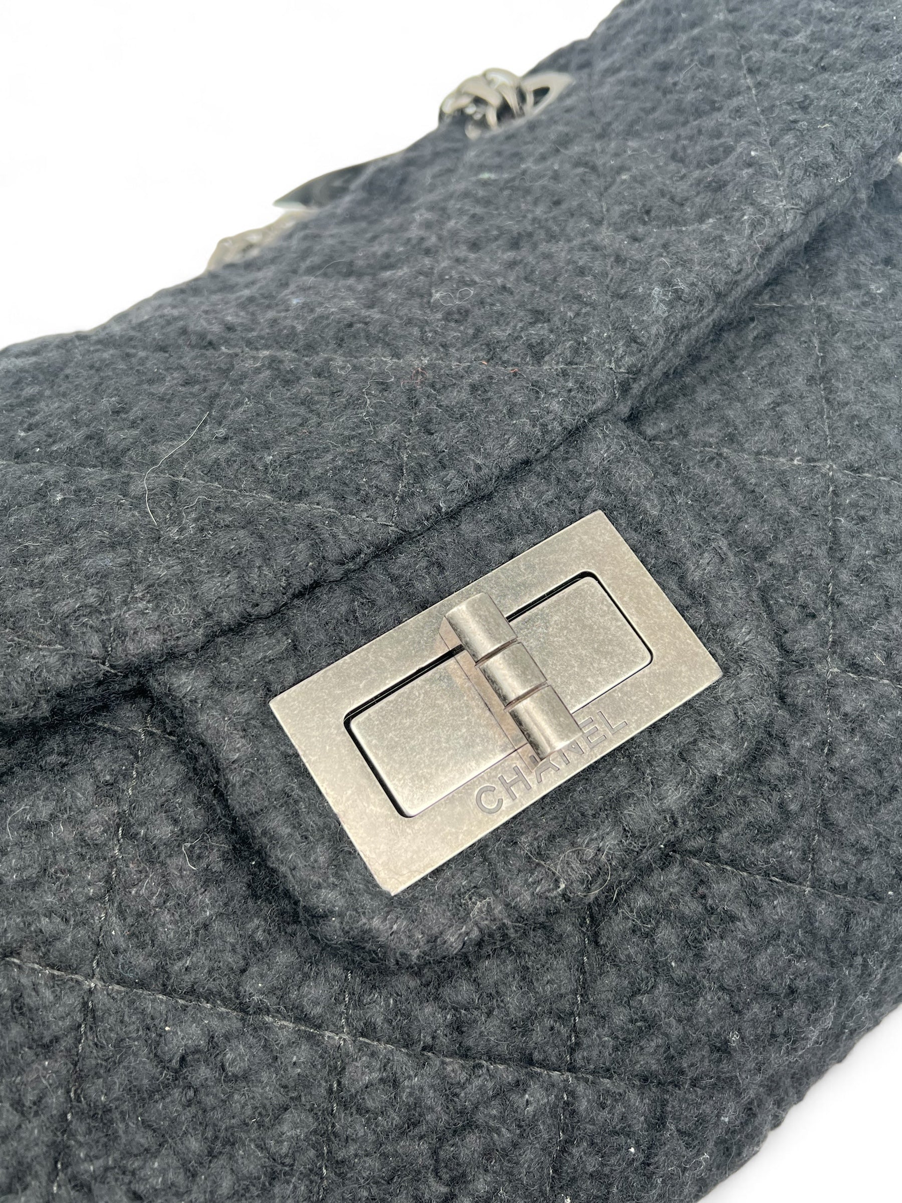 Chanel - Sac 2.55 XXL en tweed