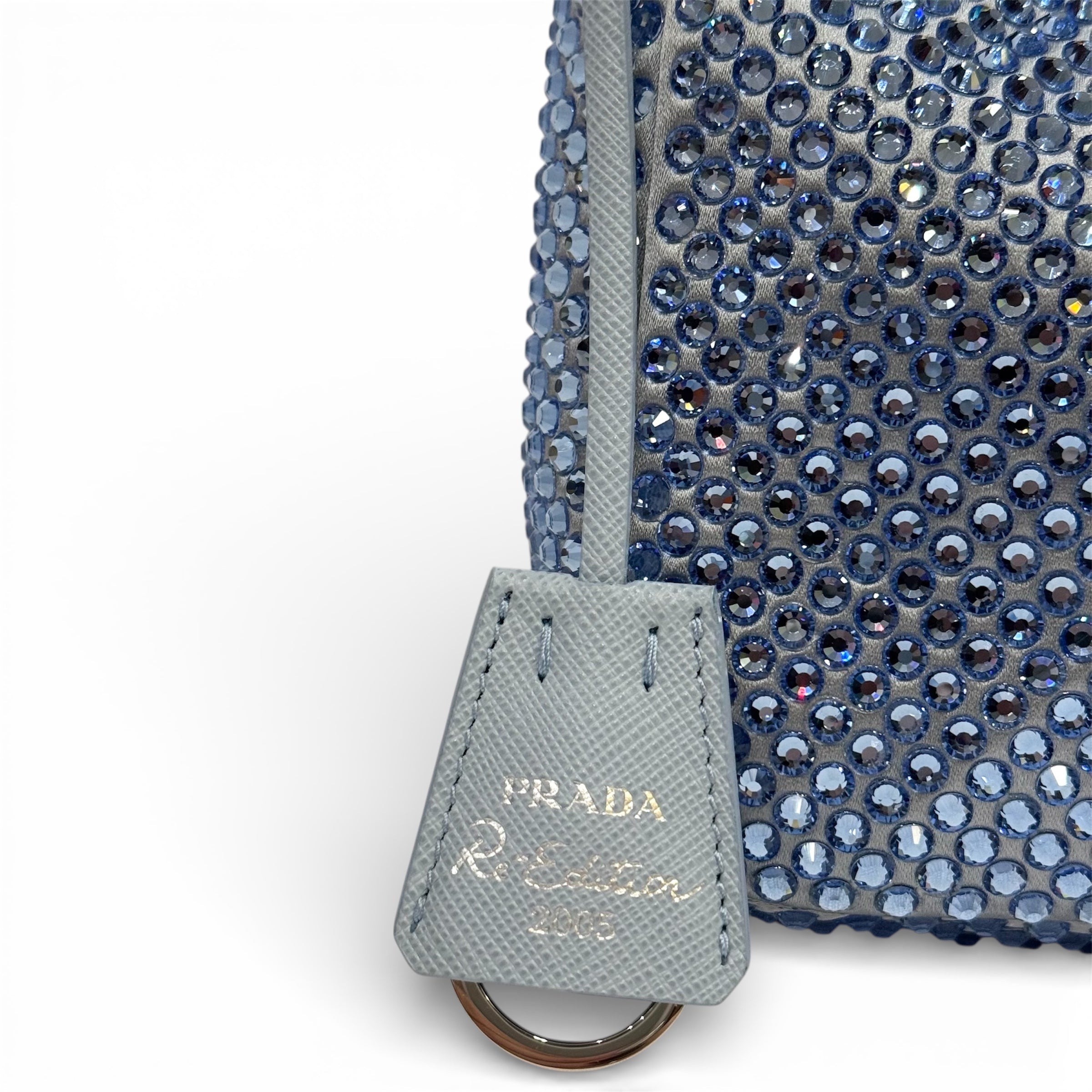 Prada – Re-Edition-Nylontasche mit Swarovski-Strass