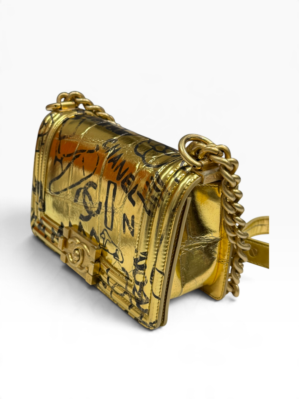 Chanel - sac boy cuir doré édition limitée graffiti