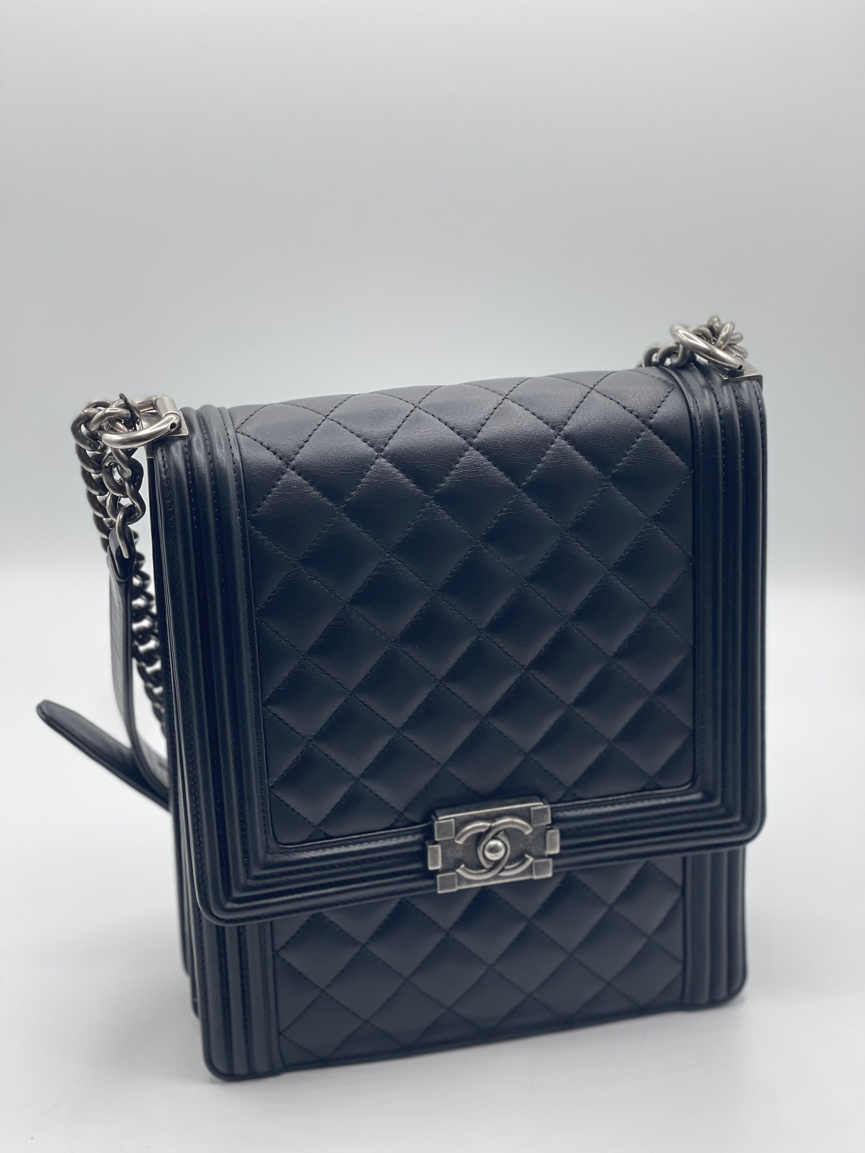 Chanel - Sac Boy allongé