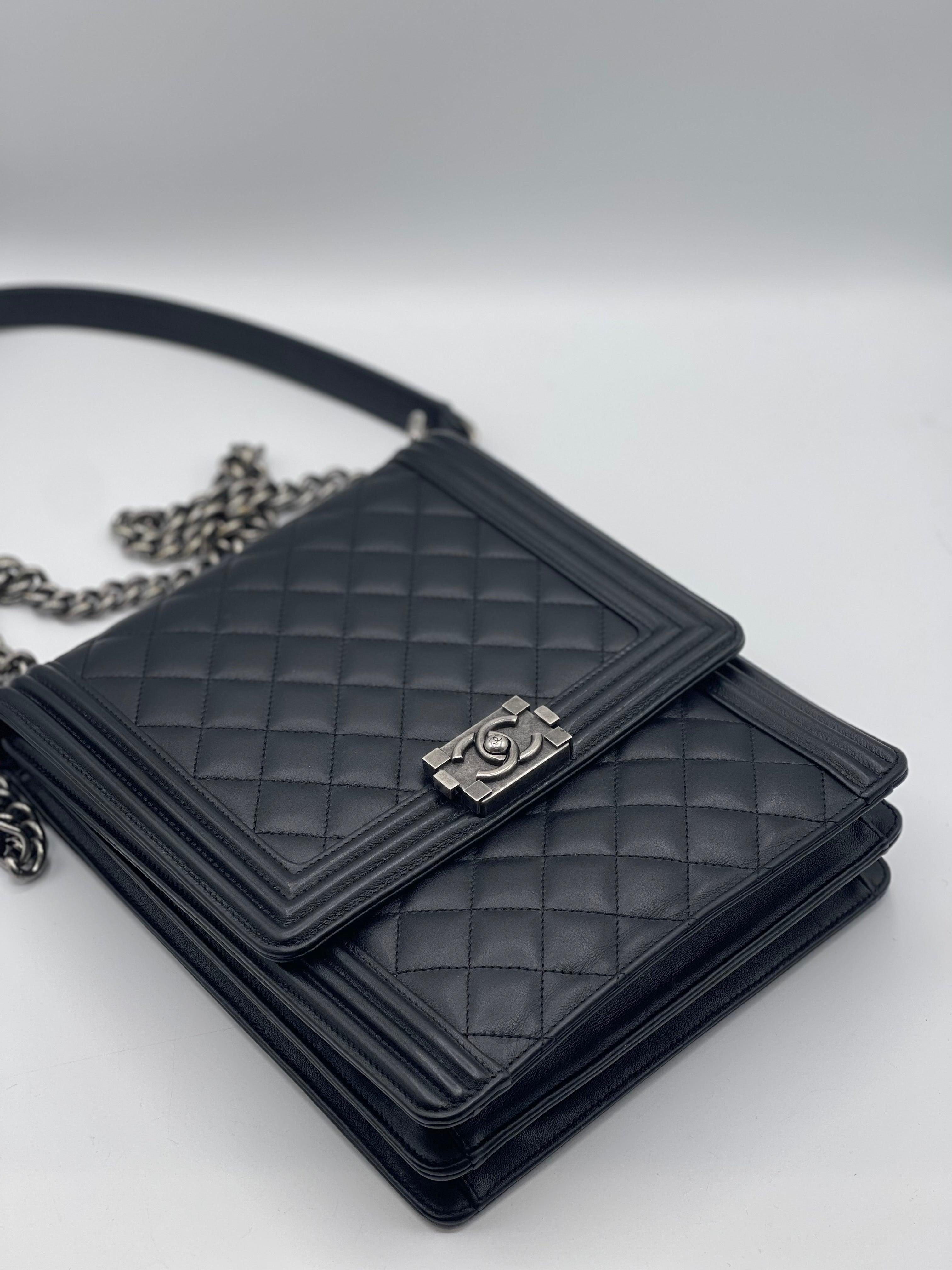 Chanel - Sac Boy allongé