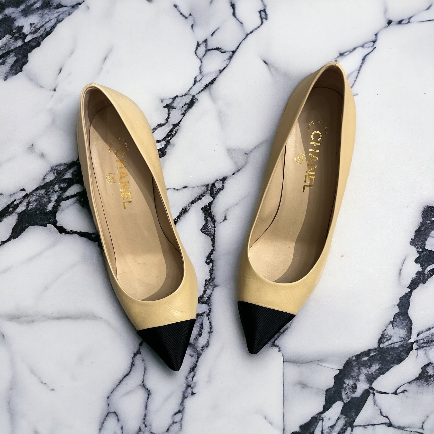 Chanel - Classic Pumps Size 39.5