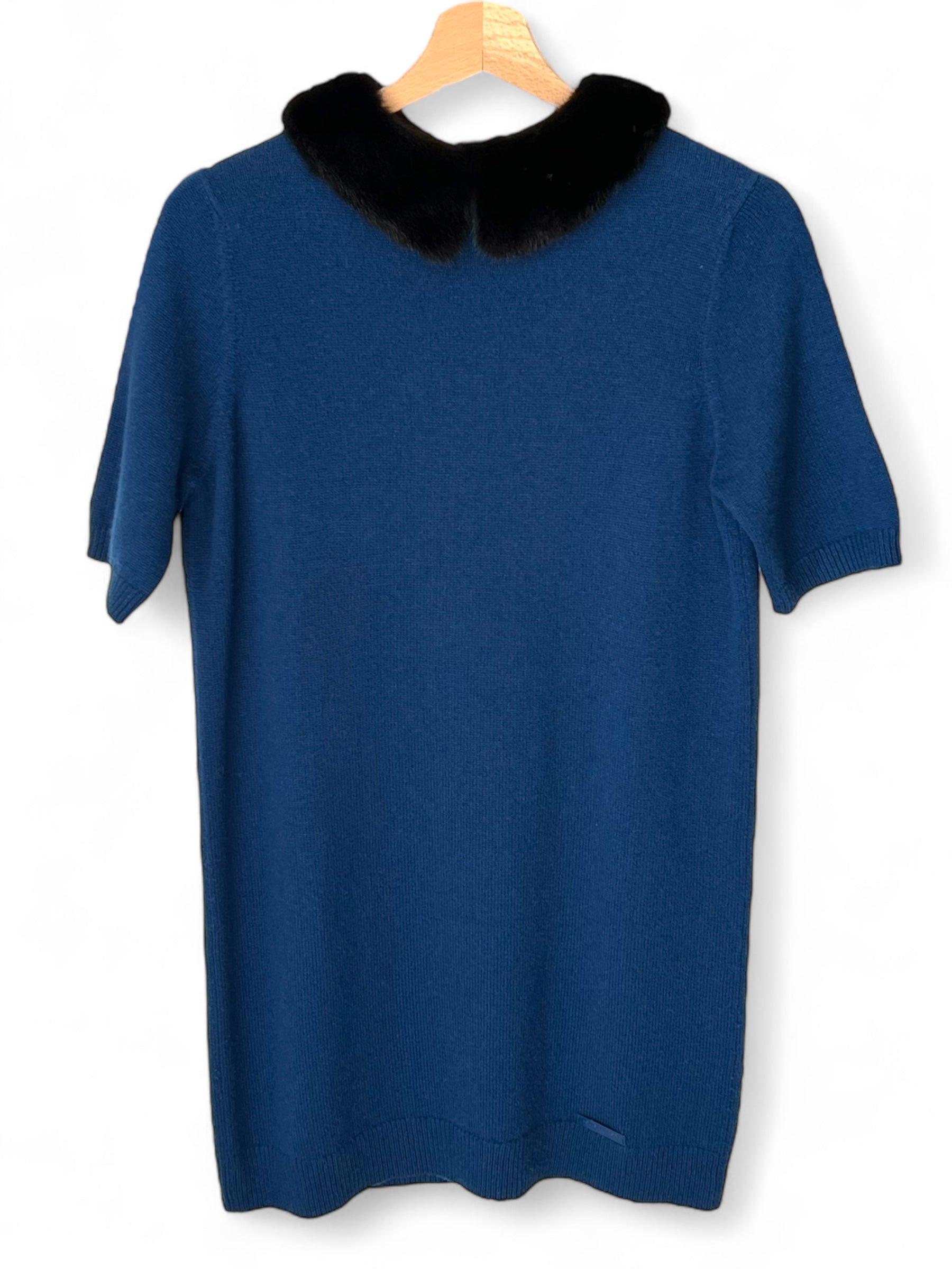Louis Vuitton - Robe en laine col vison TS