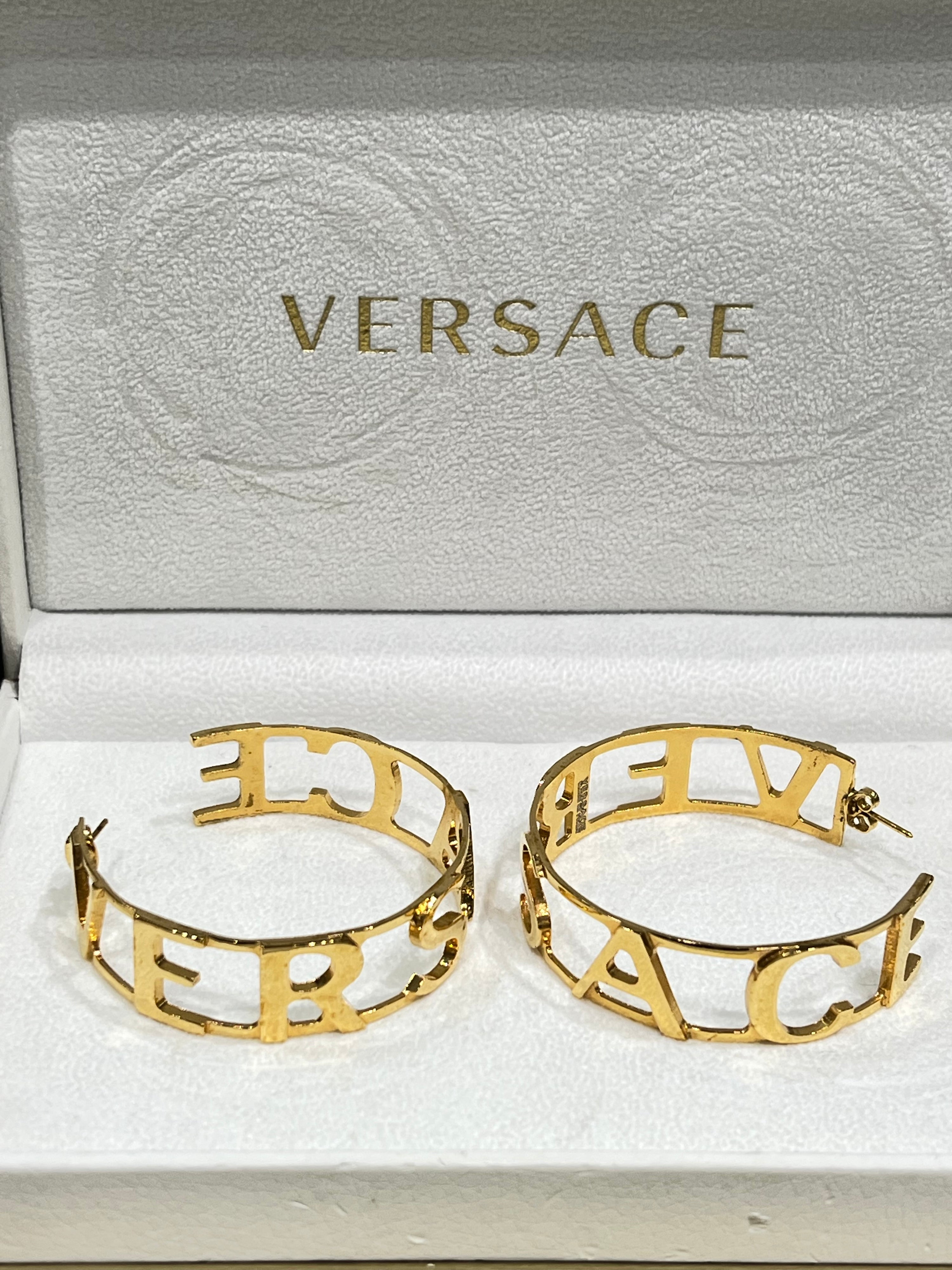 Versace - grandes créoles dorées