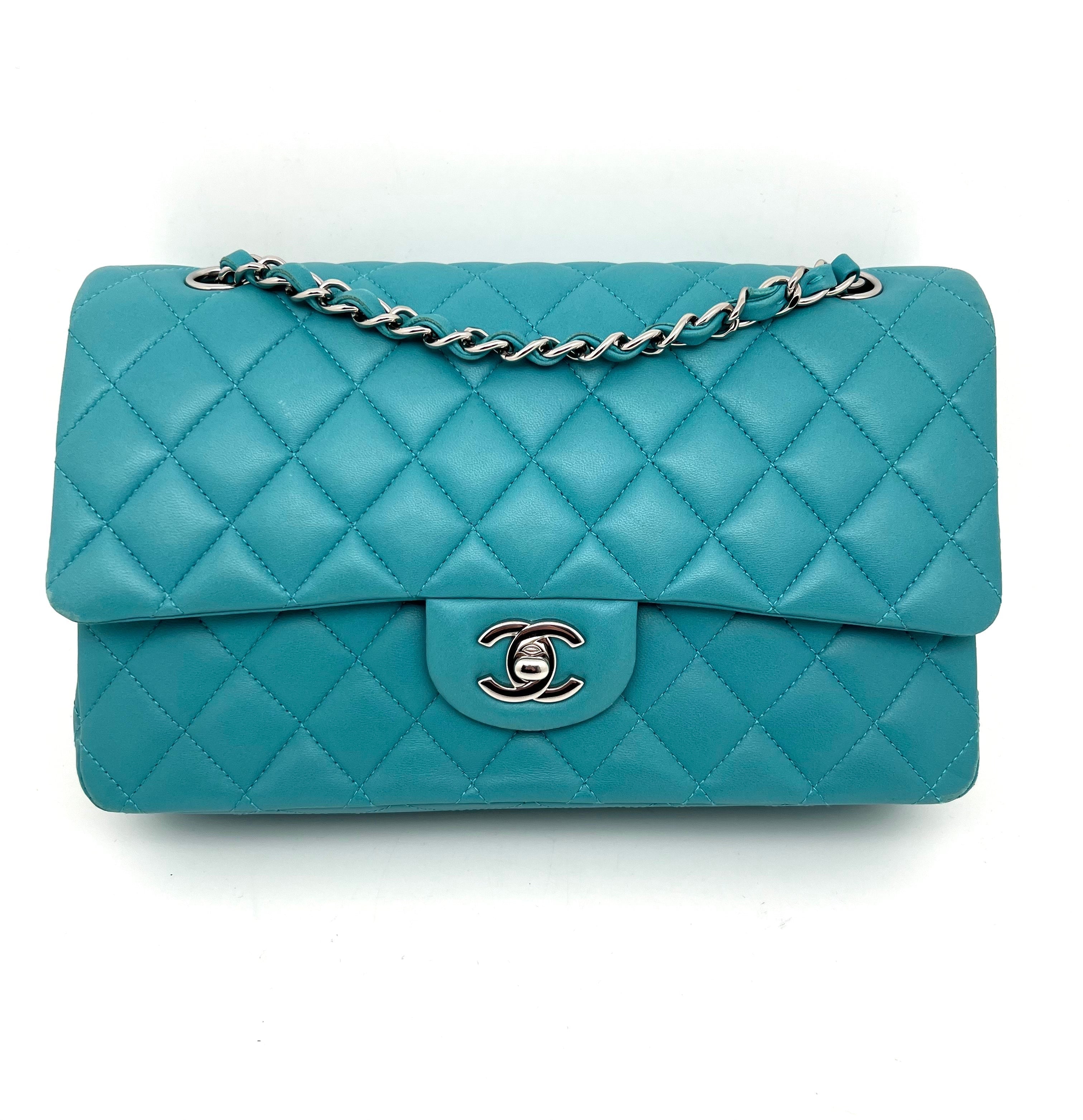 Chanel - Timeless 25 bag