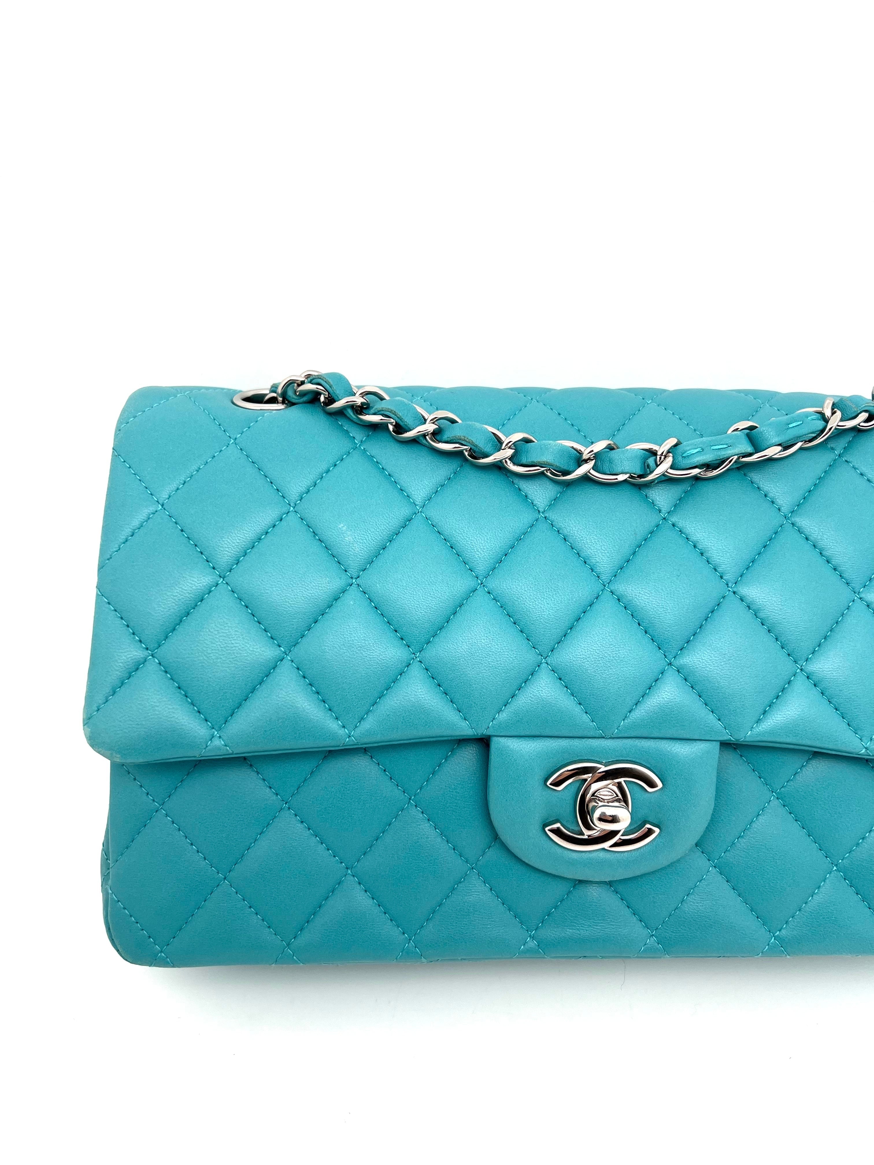 Chanel - Timeless 25 bag