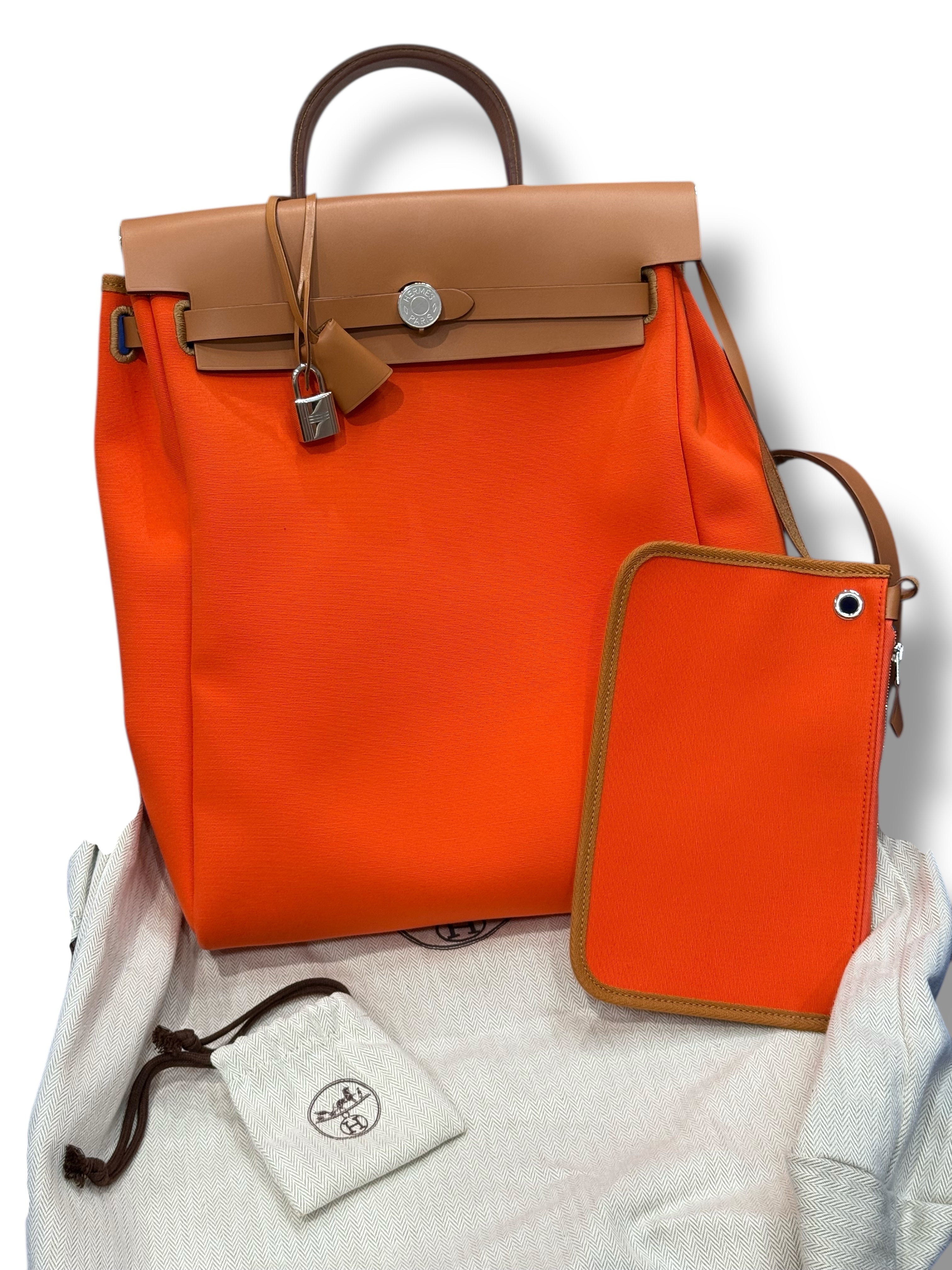 Hermès - Sac Herbag à dos orange et gold