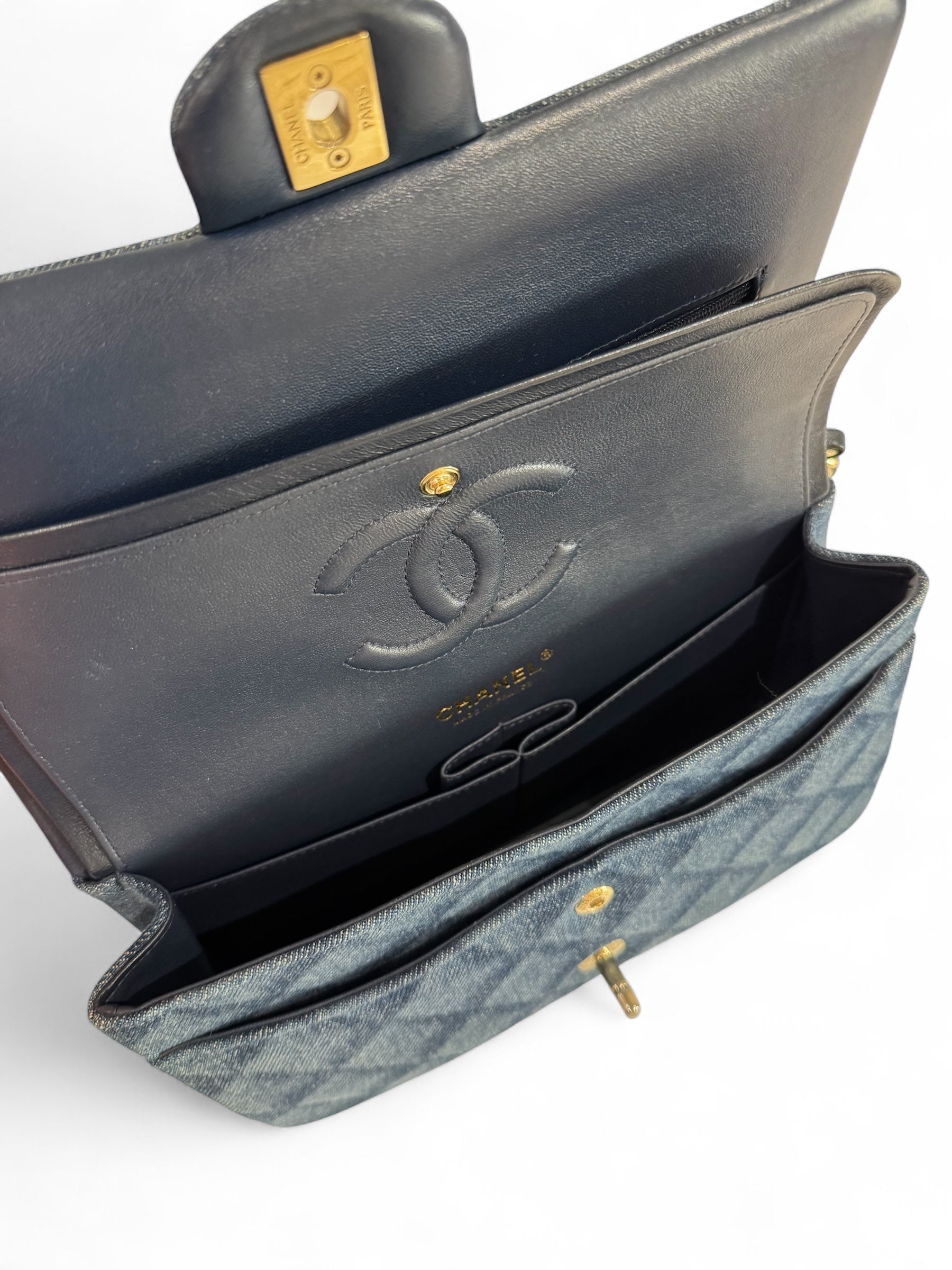 Chanel - Sac classique 25cm double flap denim