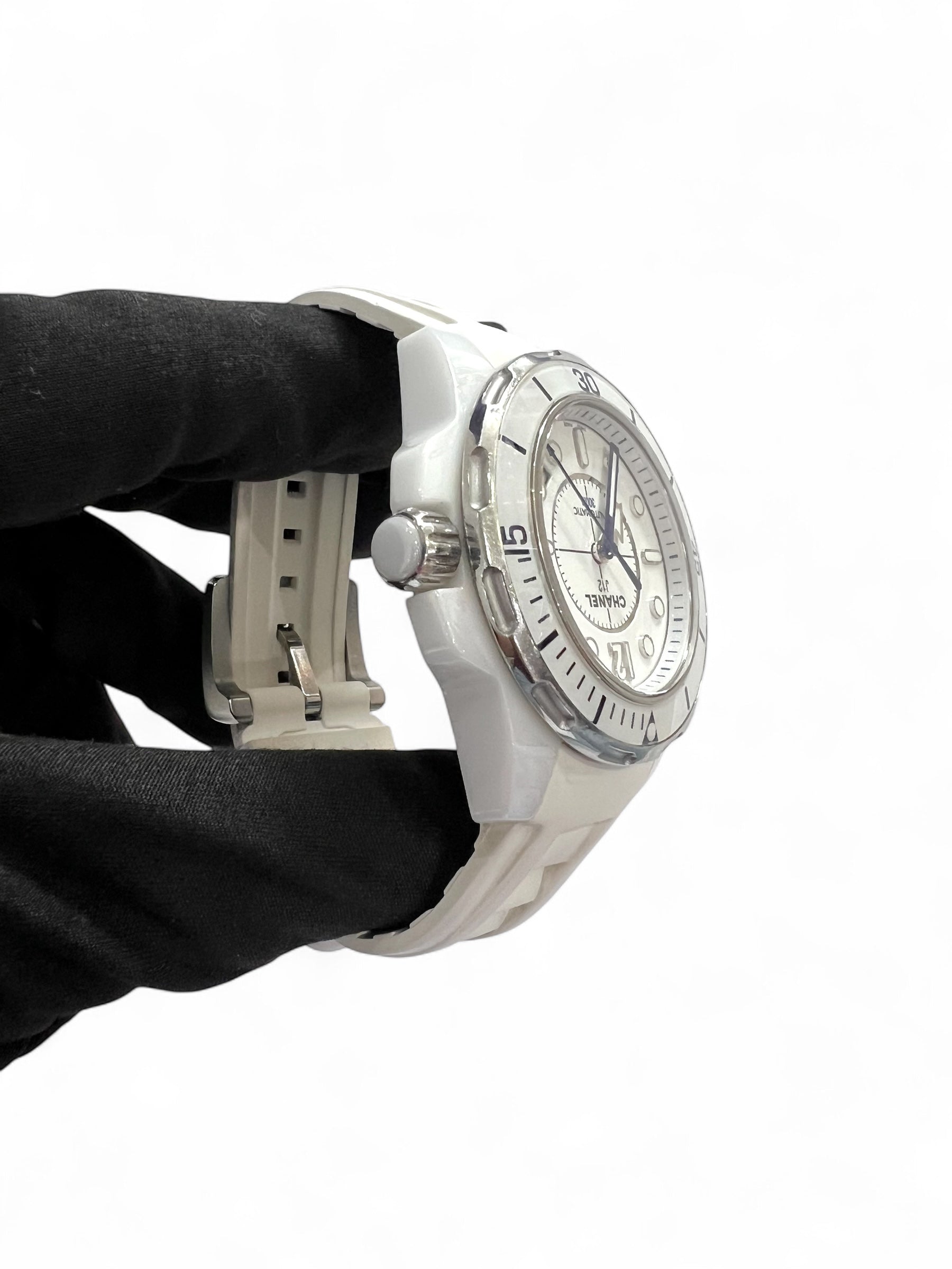 Chanel - Uhr J12 Marine