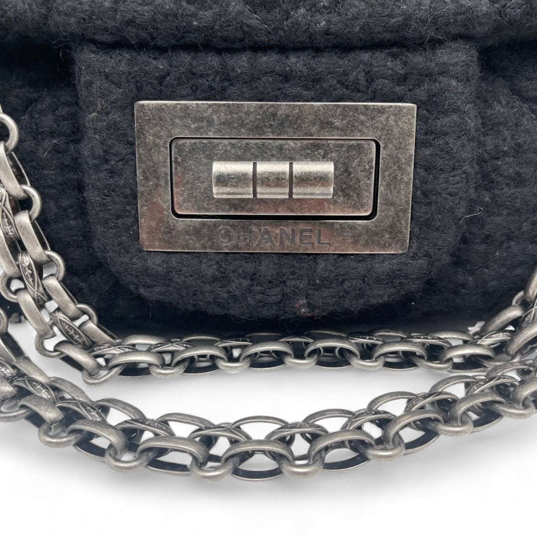 Chanel - Sac 2.55 XXL en tweed