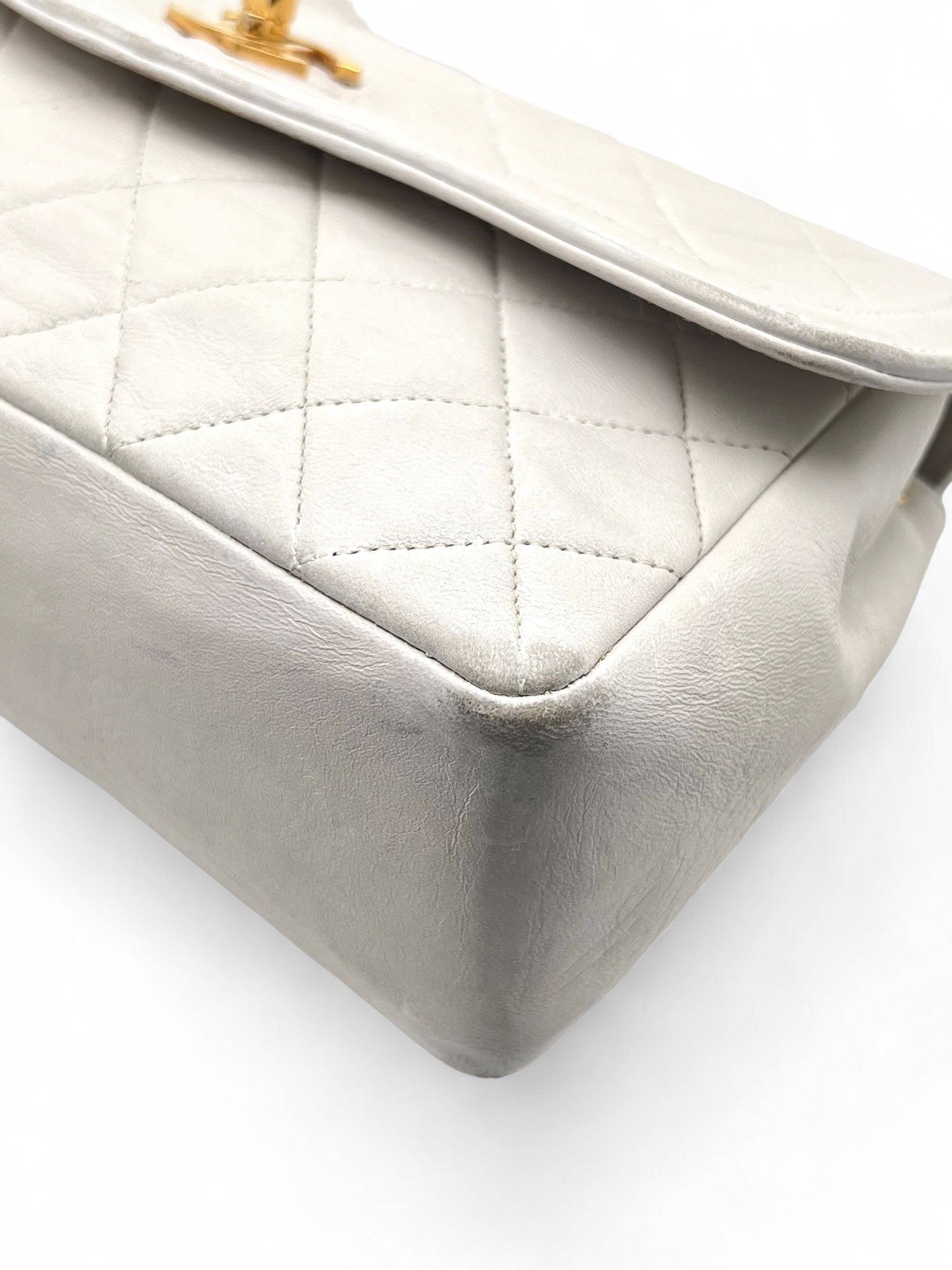 샤넬 - 빈티지 화이트 백