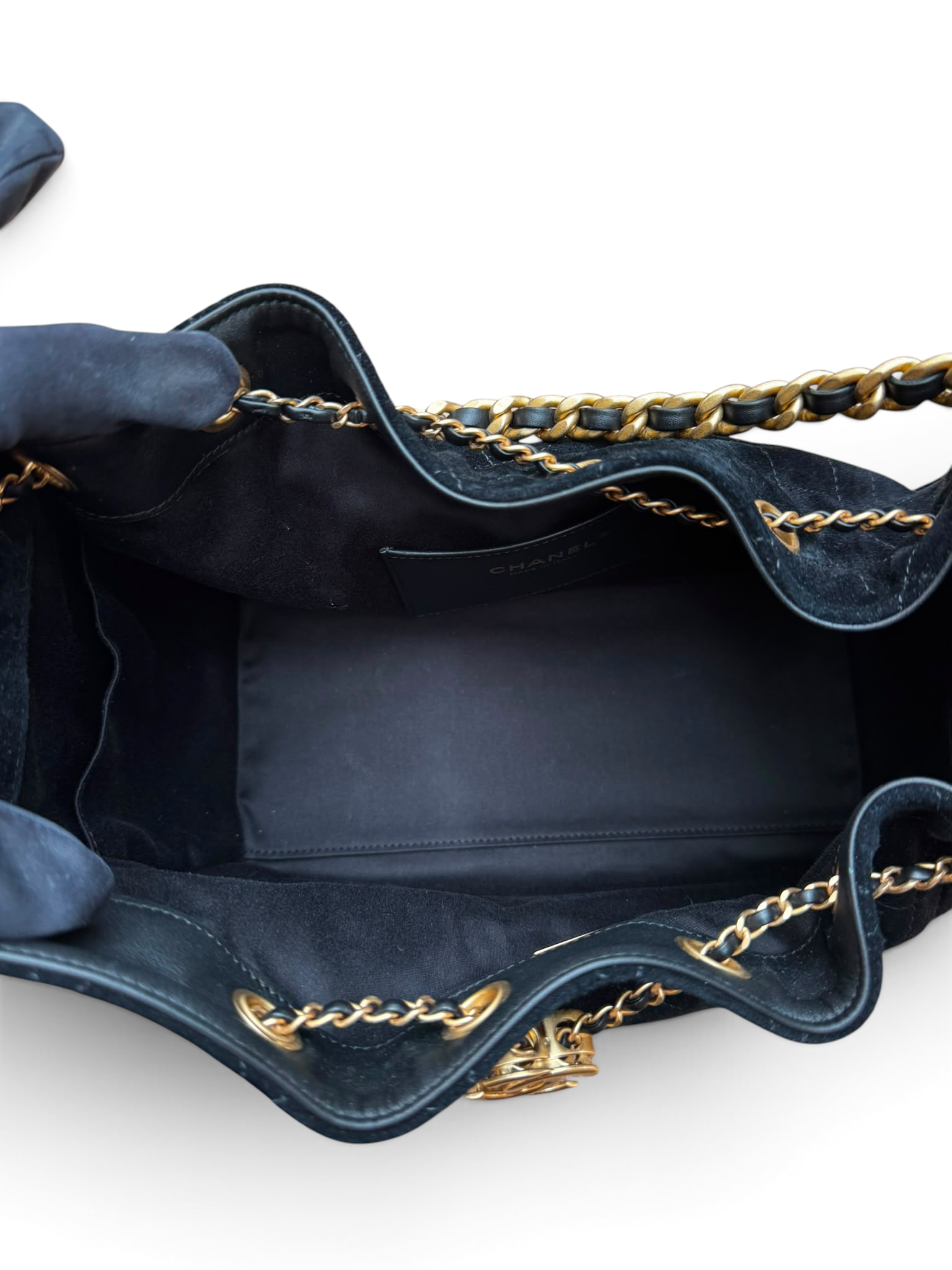 Chanel - Sac 25 MM Suède noir