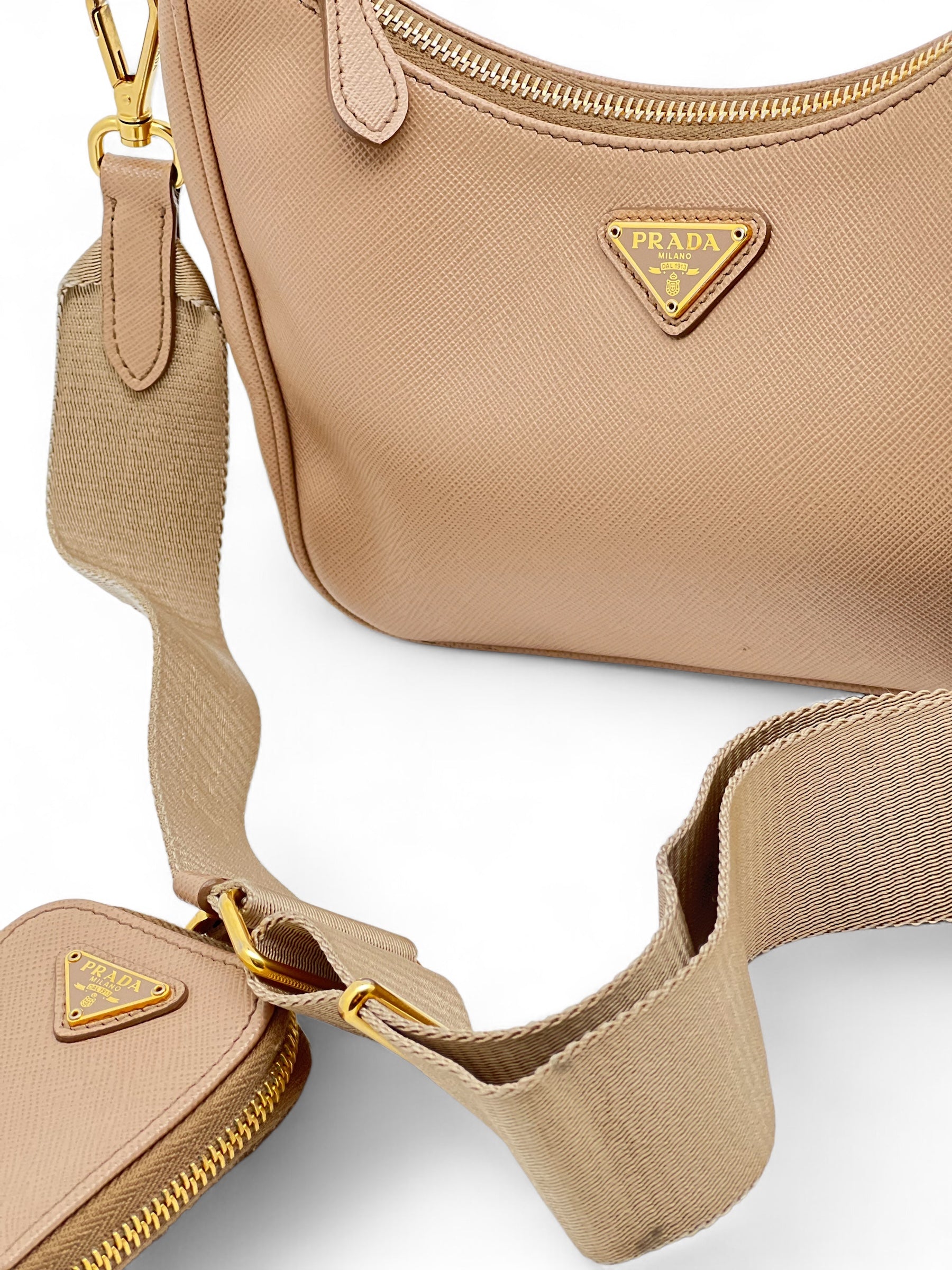 Prada - Sac Prada Ré-edition 2005 en cuir Saffiano