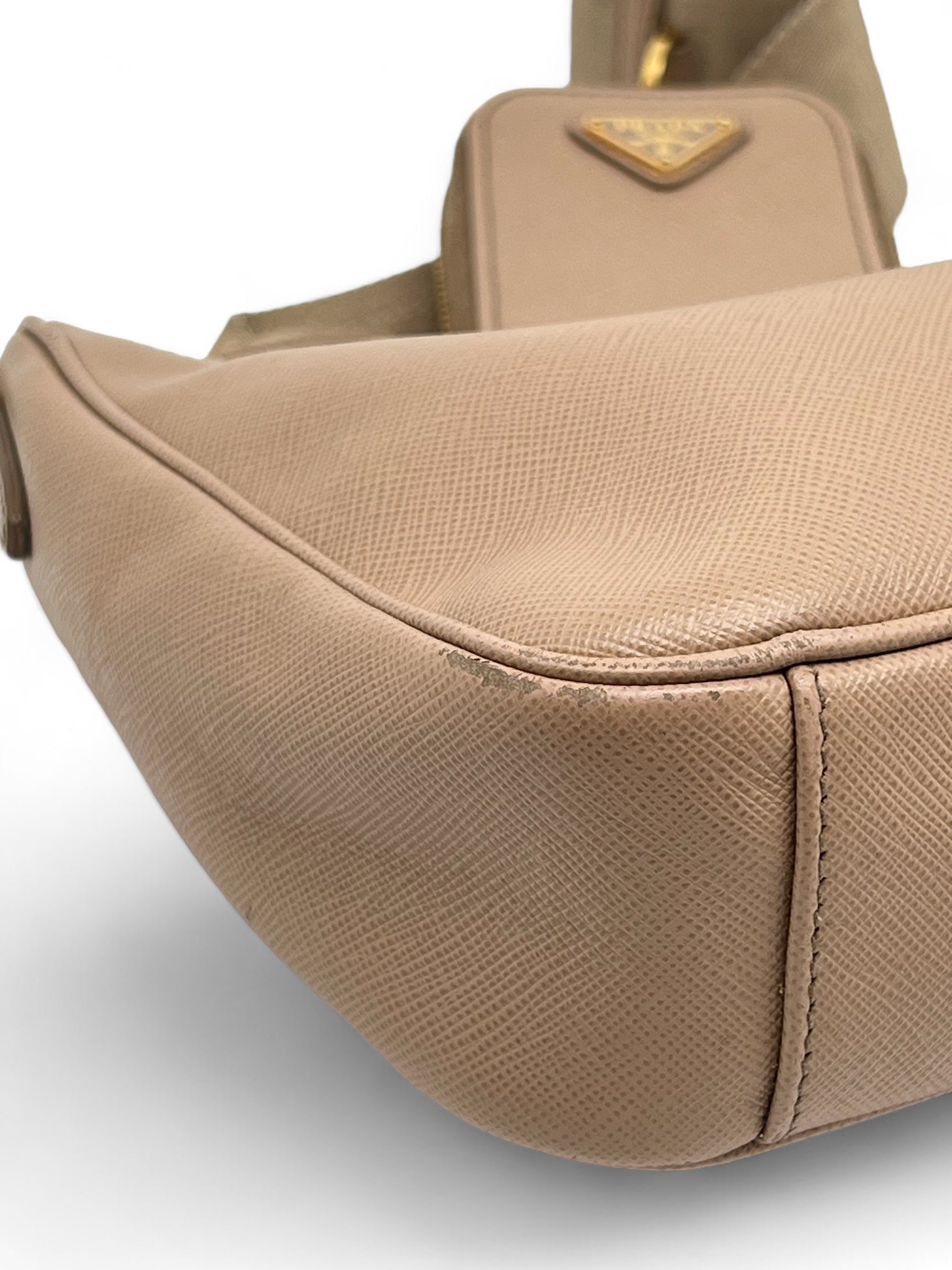 Prada - Sac Prada Ré-edition 2005 en cuir Saffiano