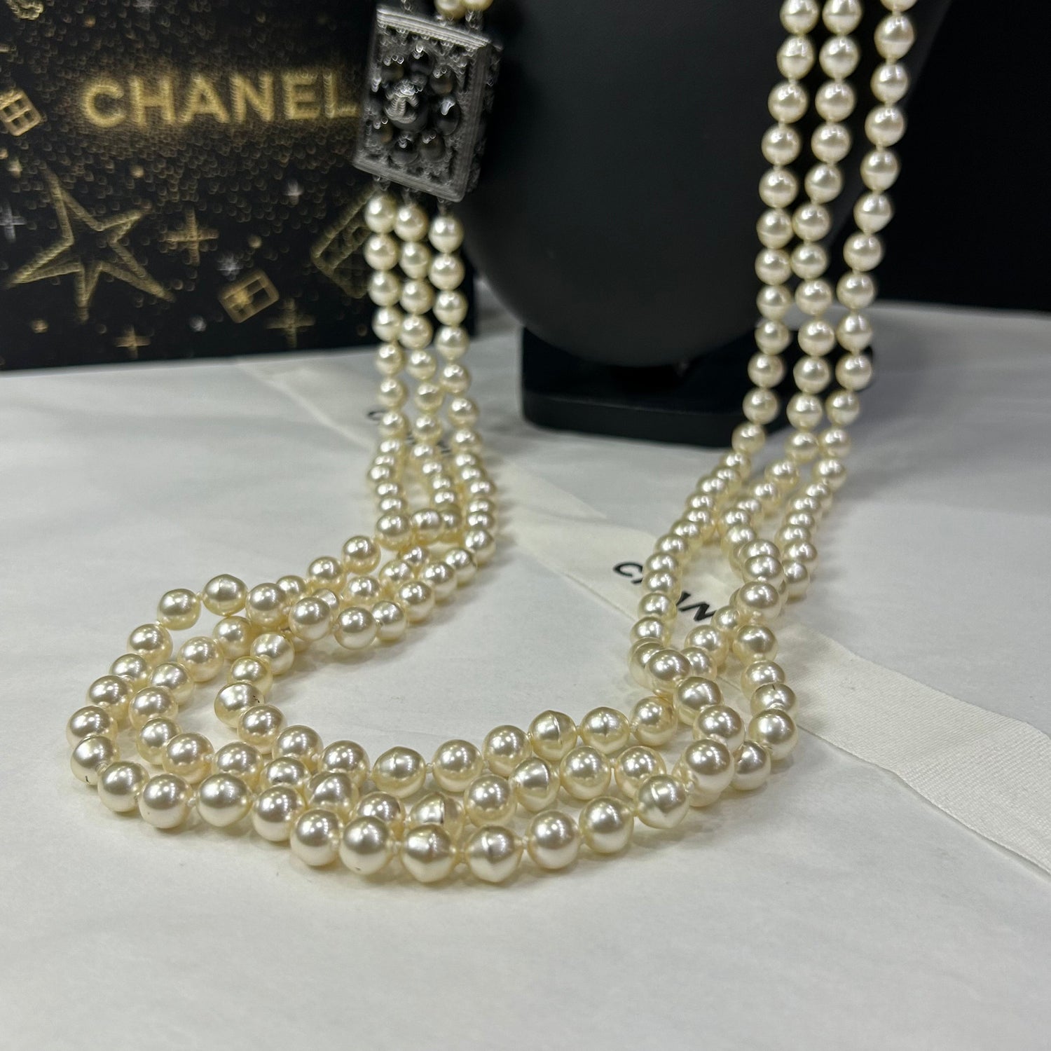 Chanel – Lange Perlenkette