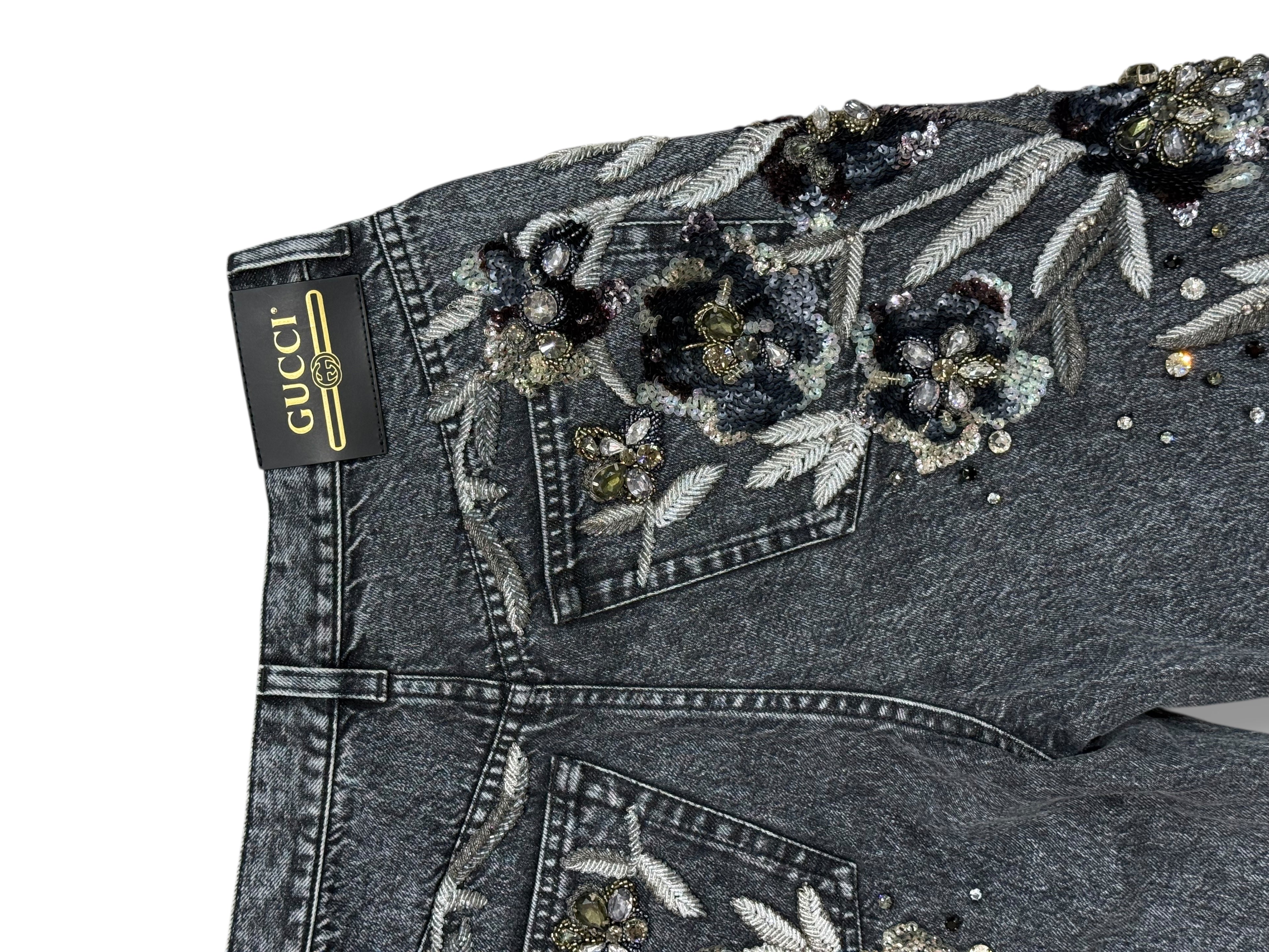 Gucci - Pantalon en denim orné de bijoux GUCCI