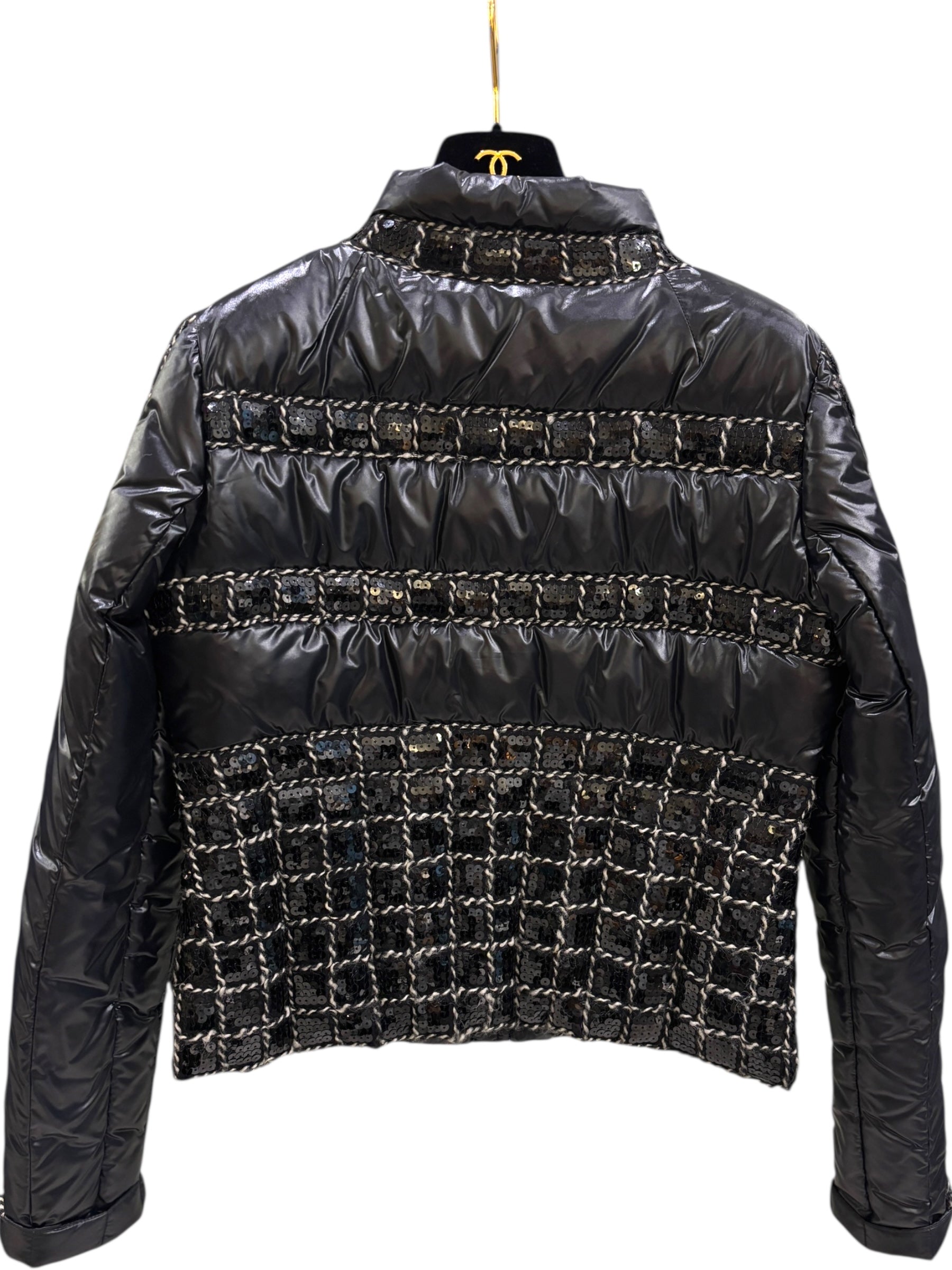 Chanel - Short long-sleeve puffer jacket size 40