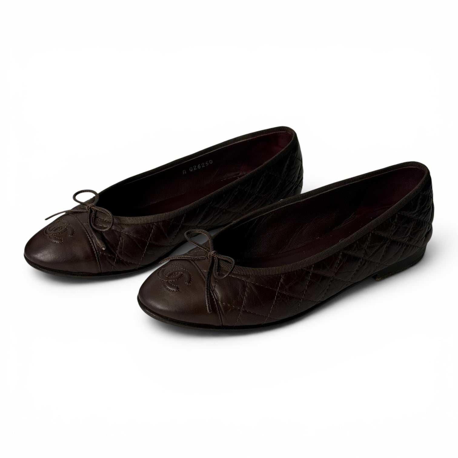 Chanel - Ballerines en cuir marron matelassé T.36,5