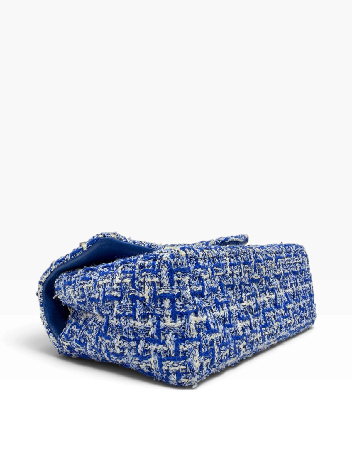 Chanel - Sac timeless mini rectangular en tweed bleu et blanc