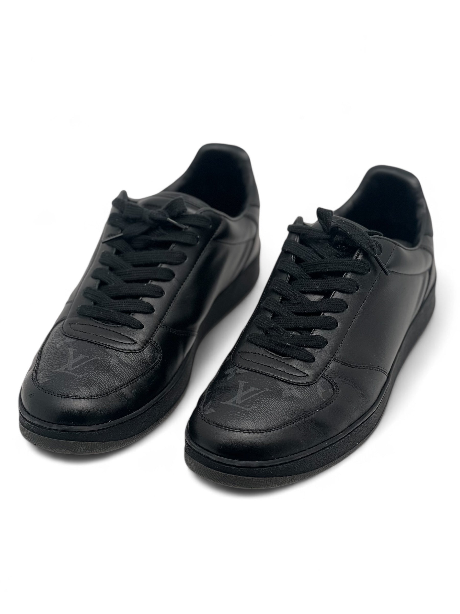 Louis Vuitton - Baskets T40