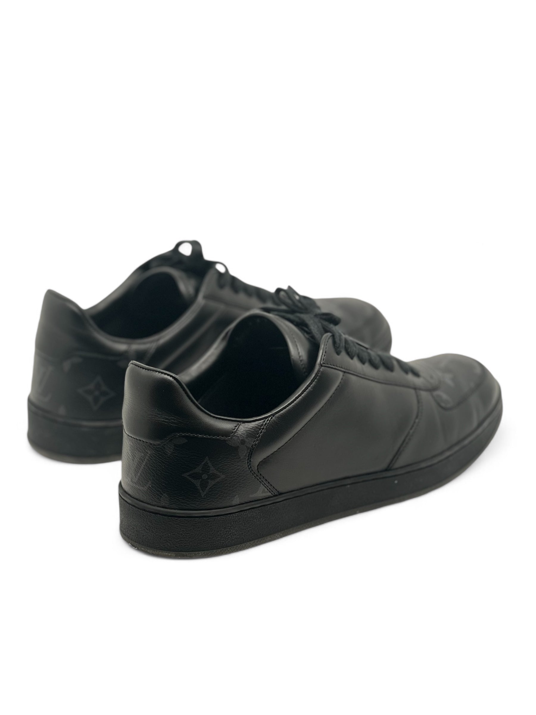 Louis Vuitton - Baskets T40