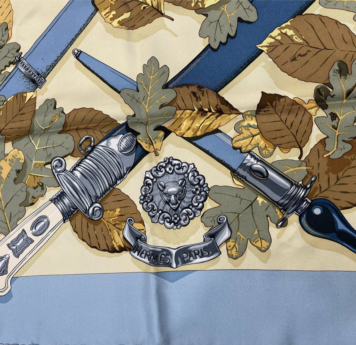 Hermès - Foulard 90 « Au plus dru »