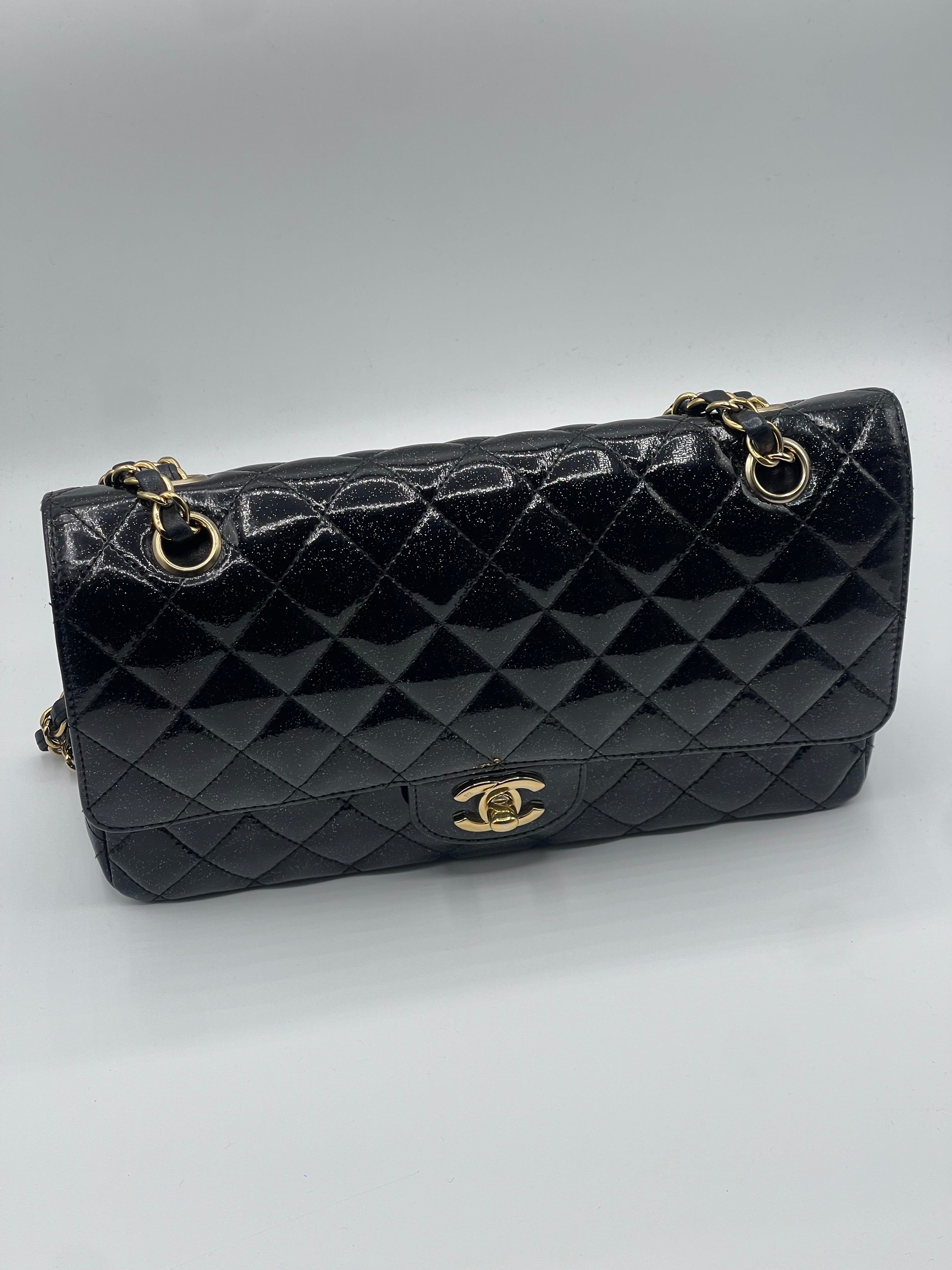 Chanel - Tasche 11.12 Zeitlos schwarz lackiert glitzernd