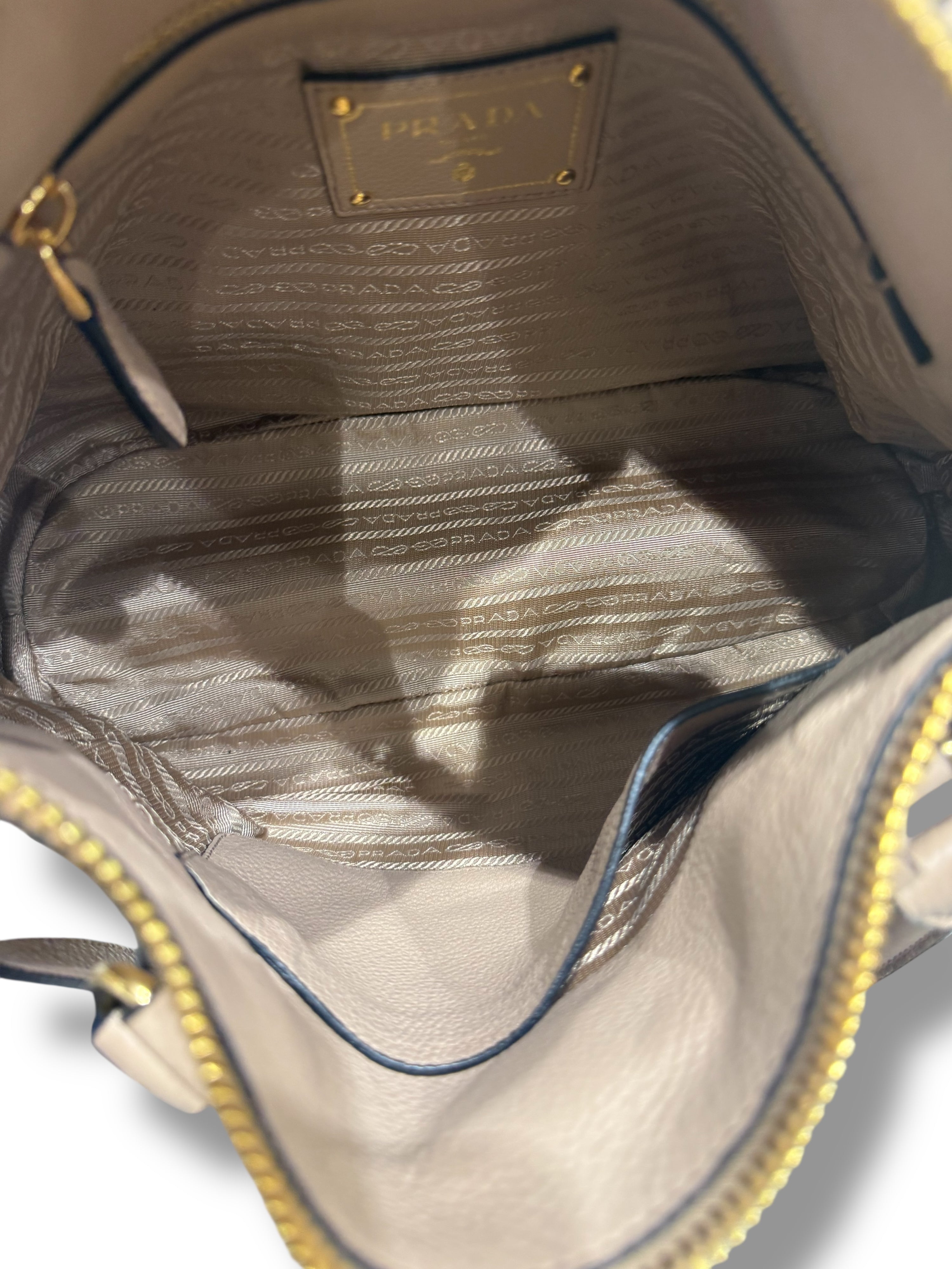 Prada - Tasche Vitello Phenix beige