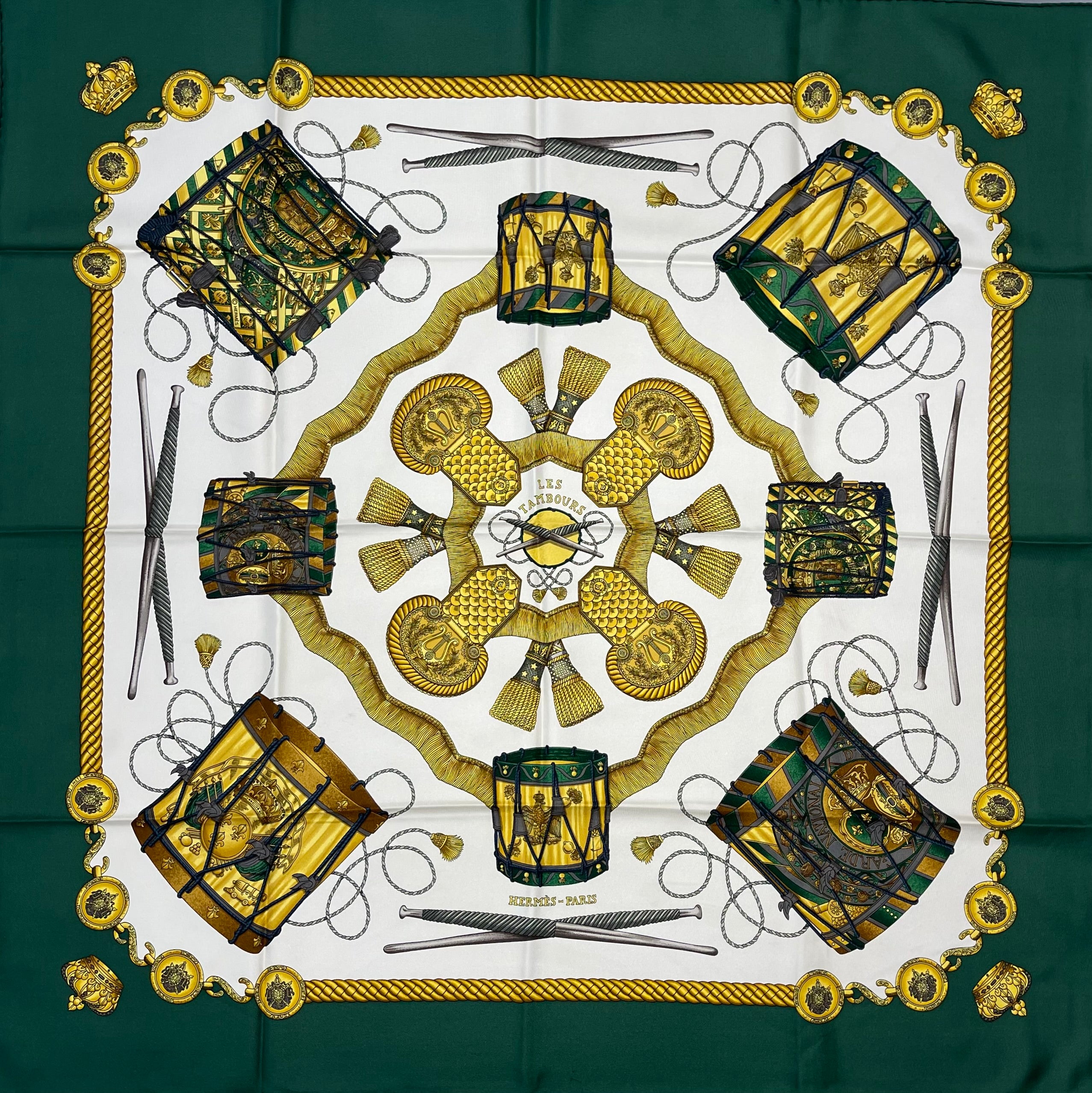 Hermès - Foulard 90 « Les Tambours »