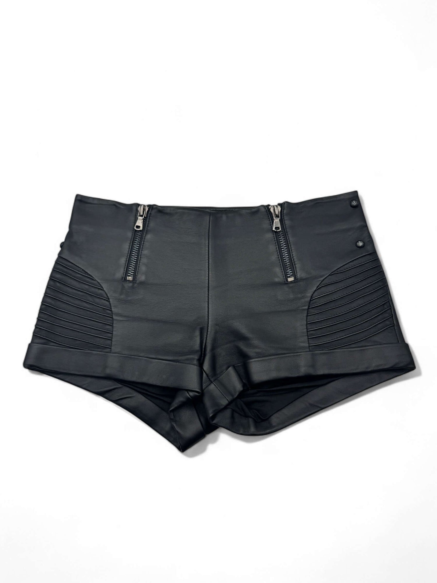 Balmain – Short und T36 hinzufügen