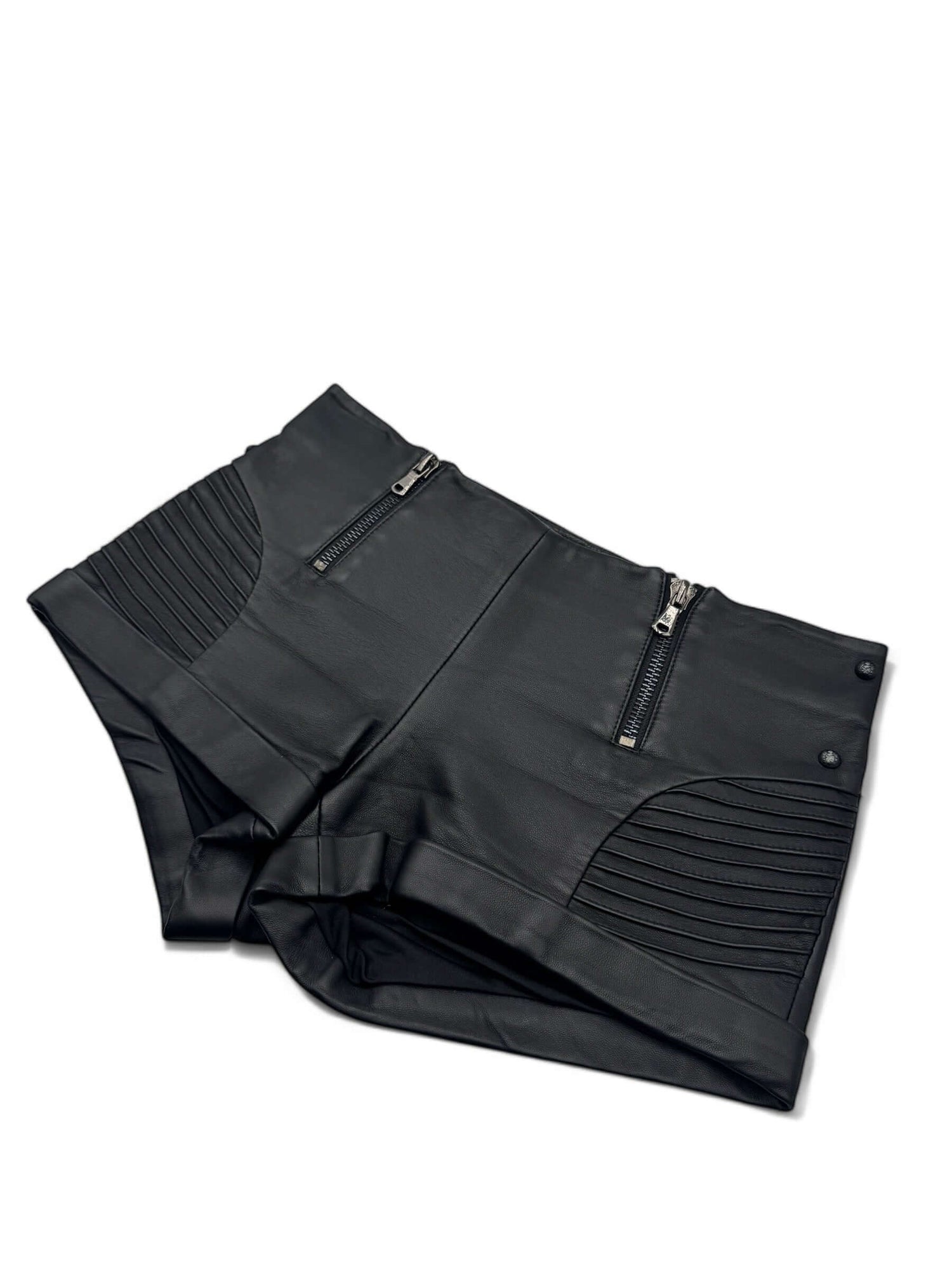 Balmain – Short und T36 hinzufügen