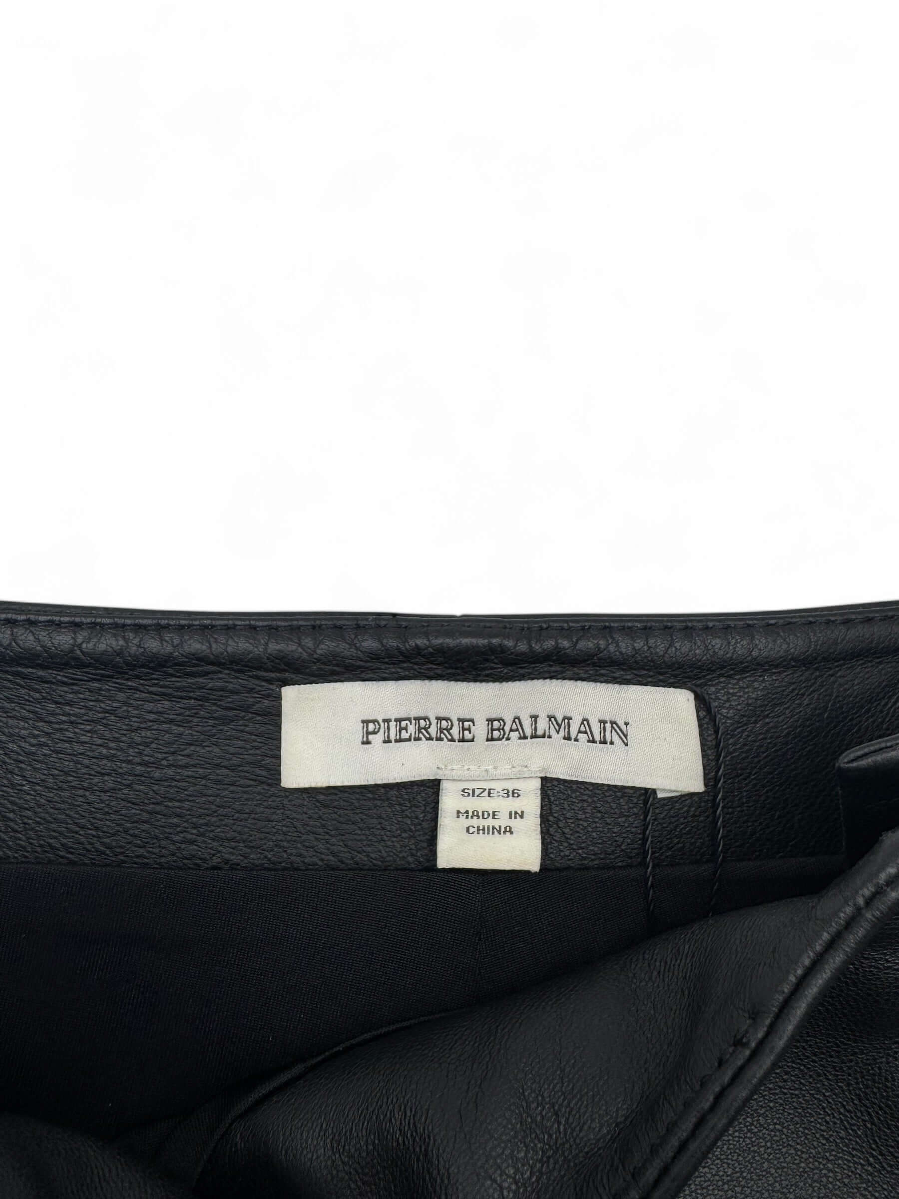 Balmain – Short und T36 hinzufügen