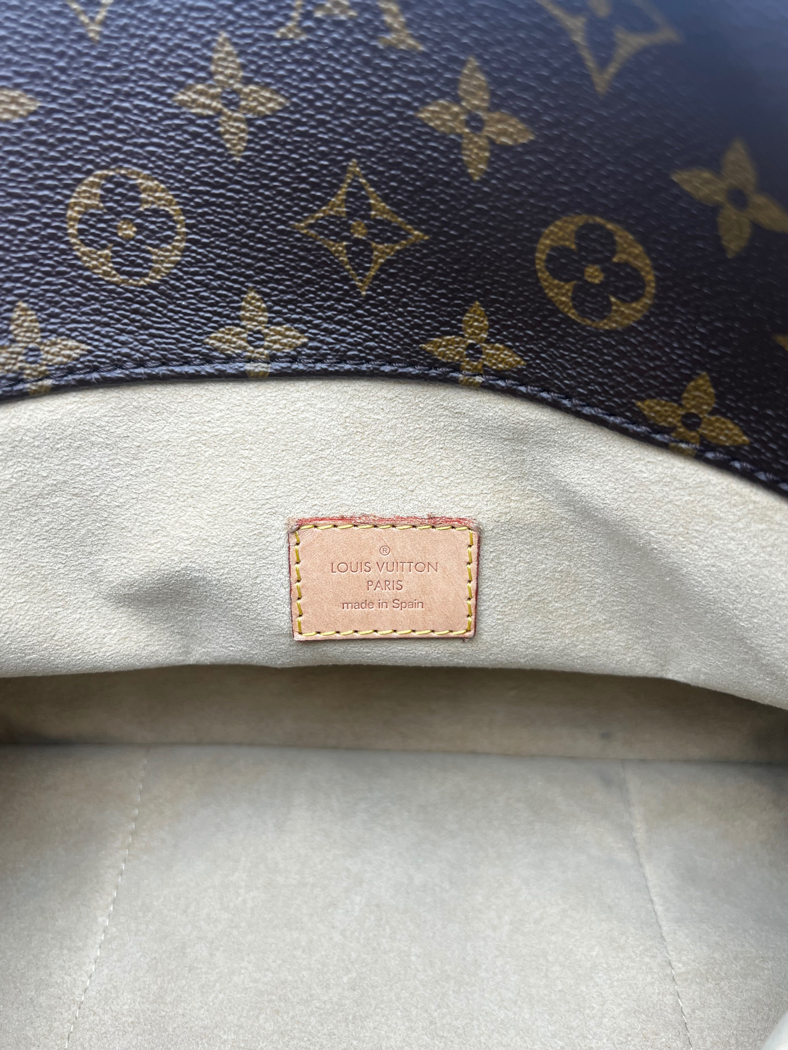 Louis Vuitton - Sac Artsy Monogram