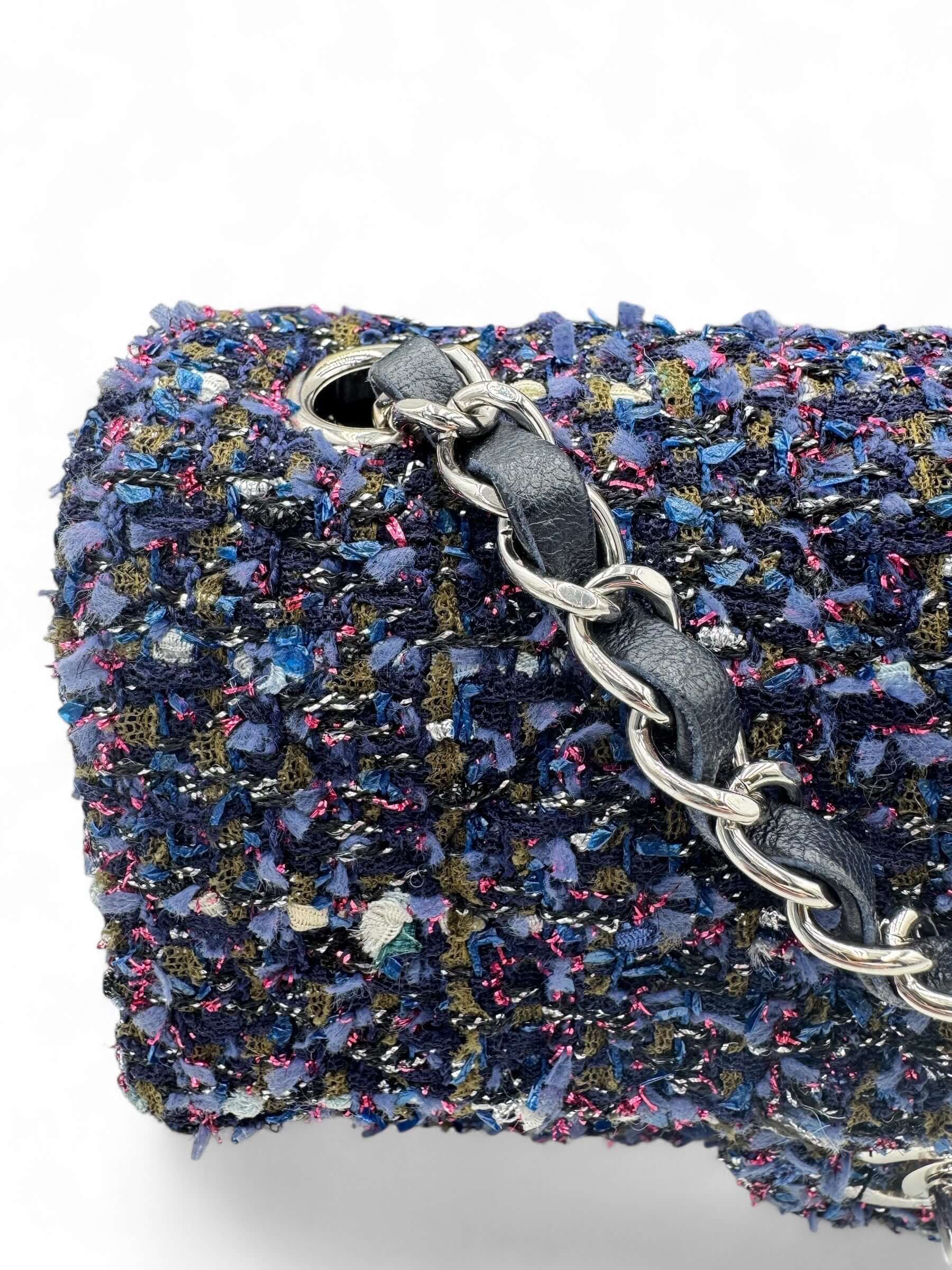 Chanel - Mini flap bag in tweed