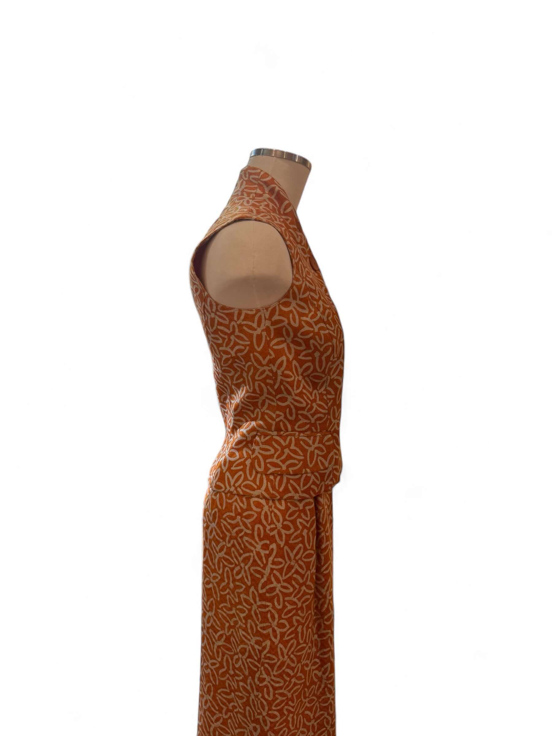 클로에 - 오렌지 재킷