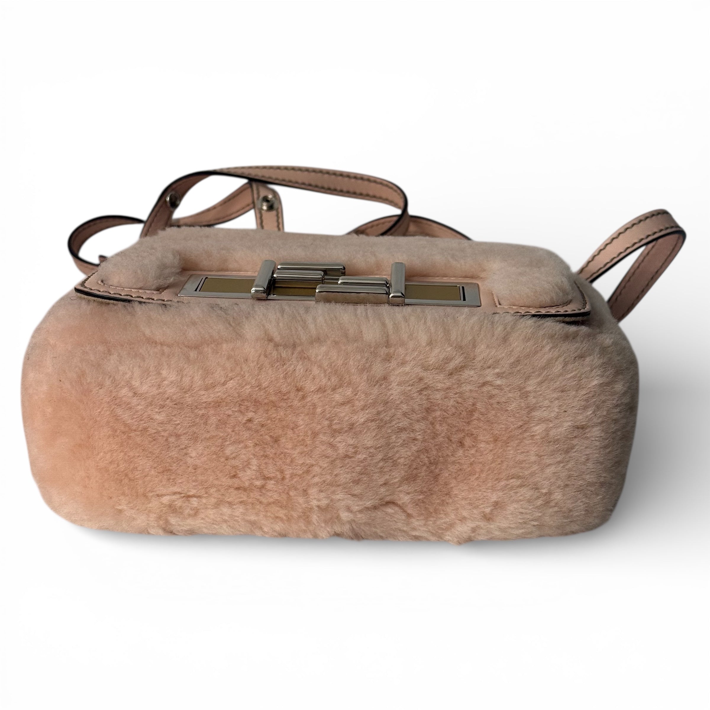 Fendi - Sac bandoulière rose fourrure