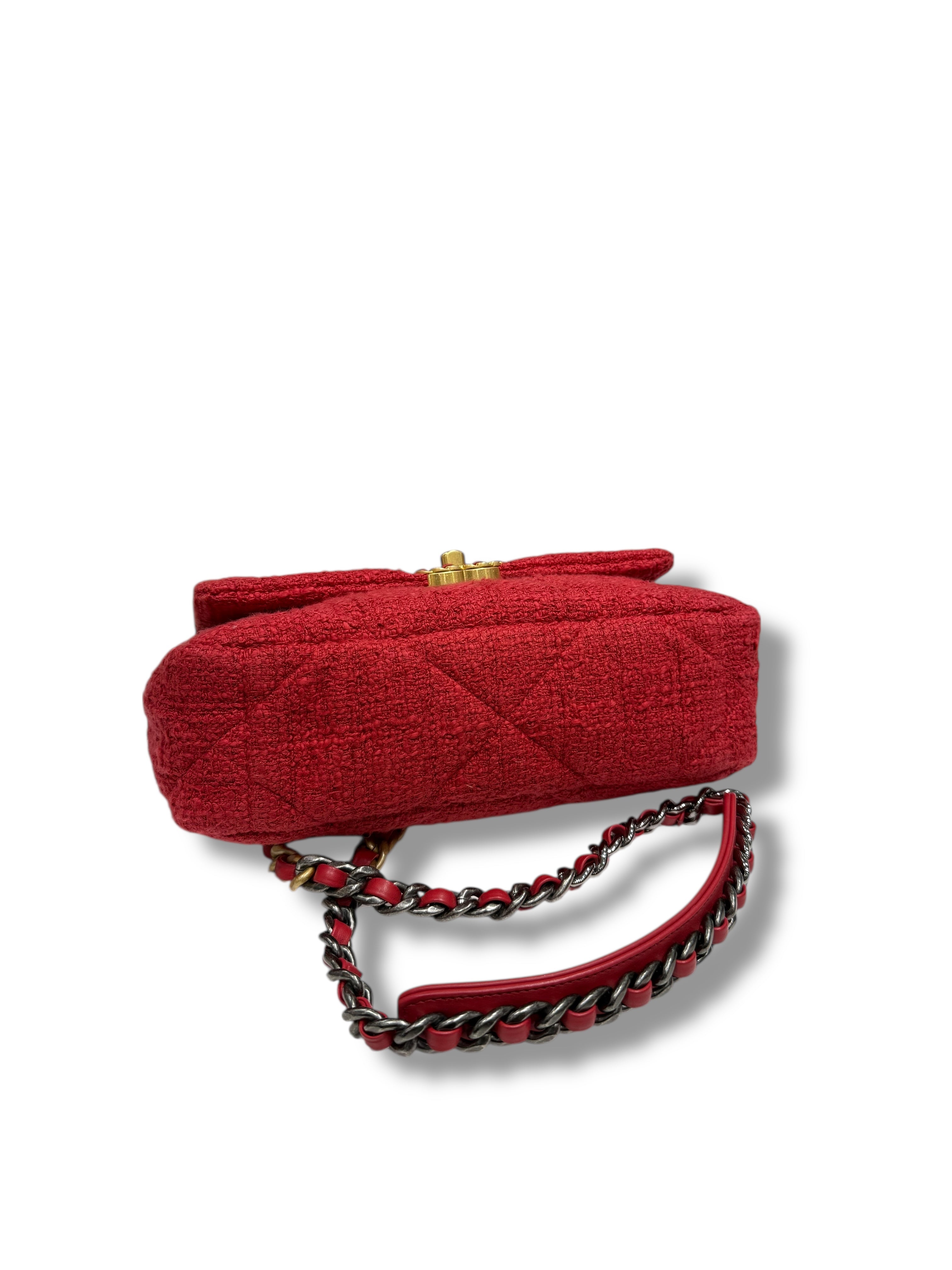 Chanel - Sac 19 PM tweed rouge