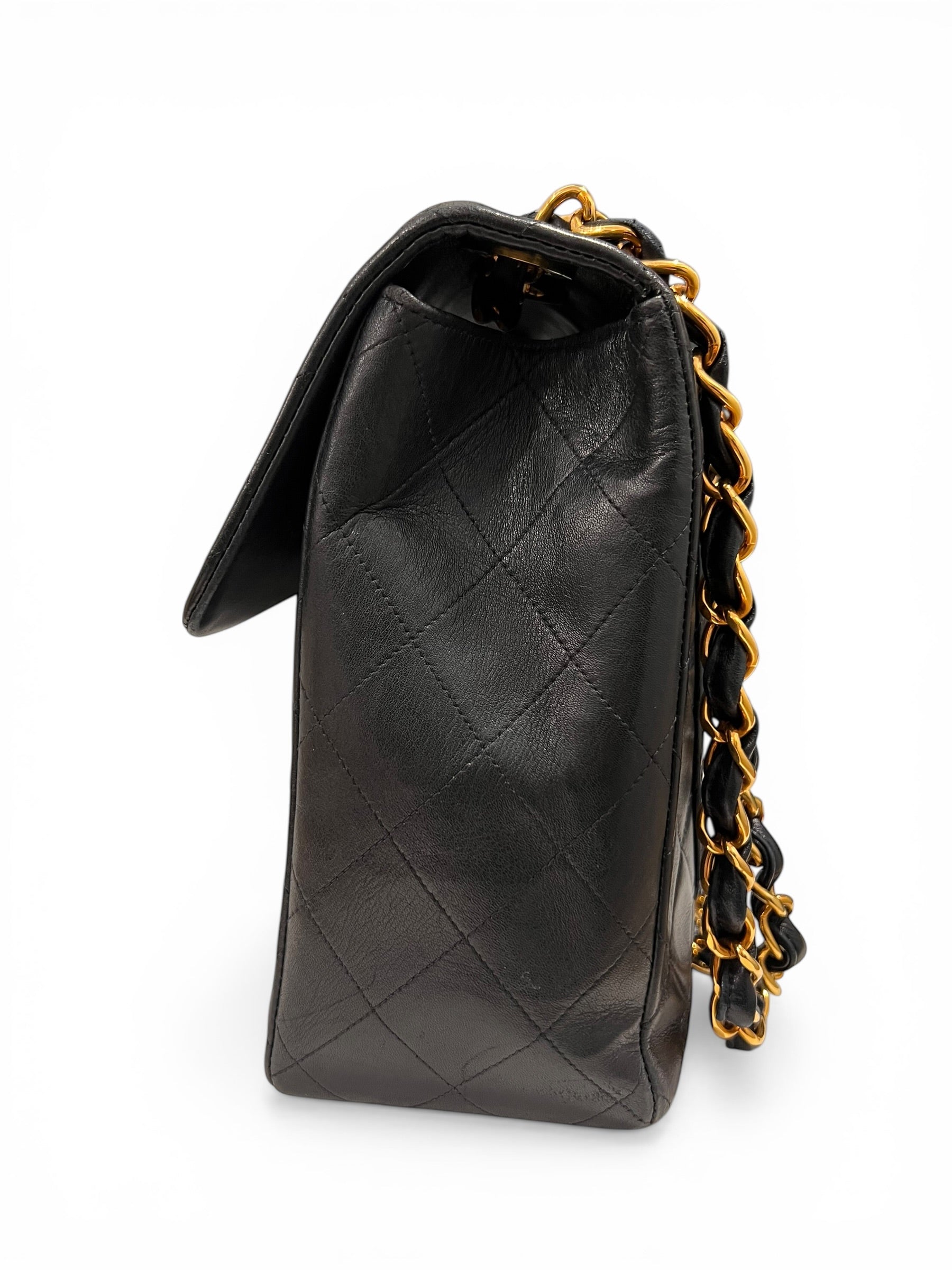 Sac Chanel Maxi Jumbo Vintage | Les Folies d’Eugénie