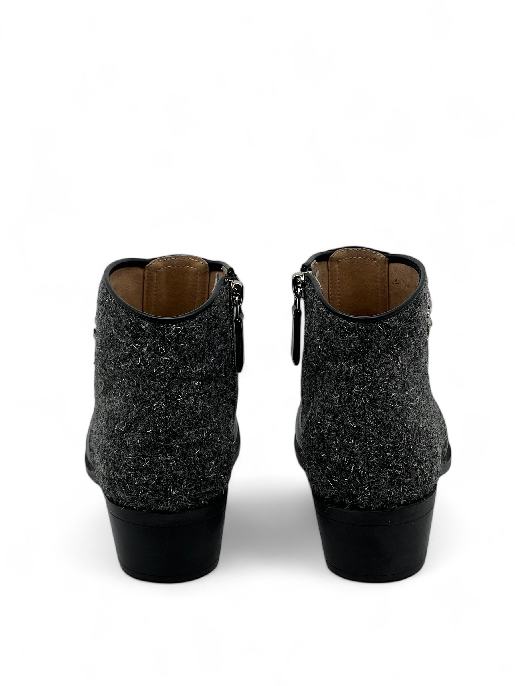 Chanel - Tweed and leather ankle boots T36