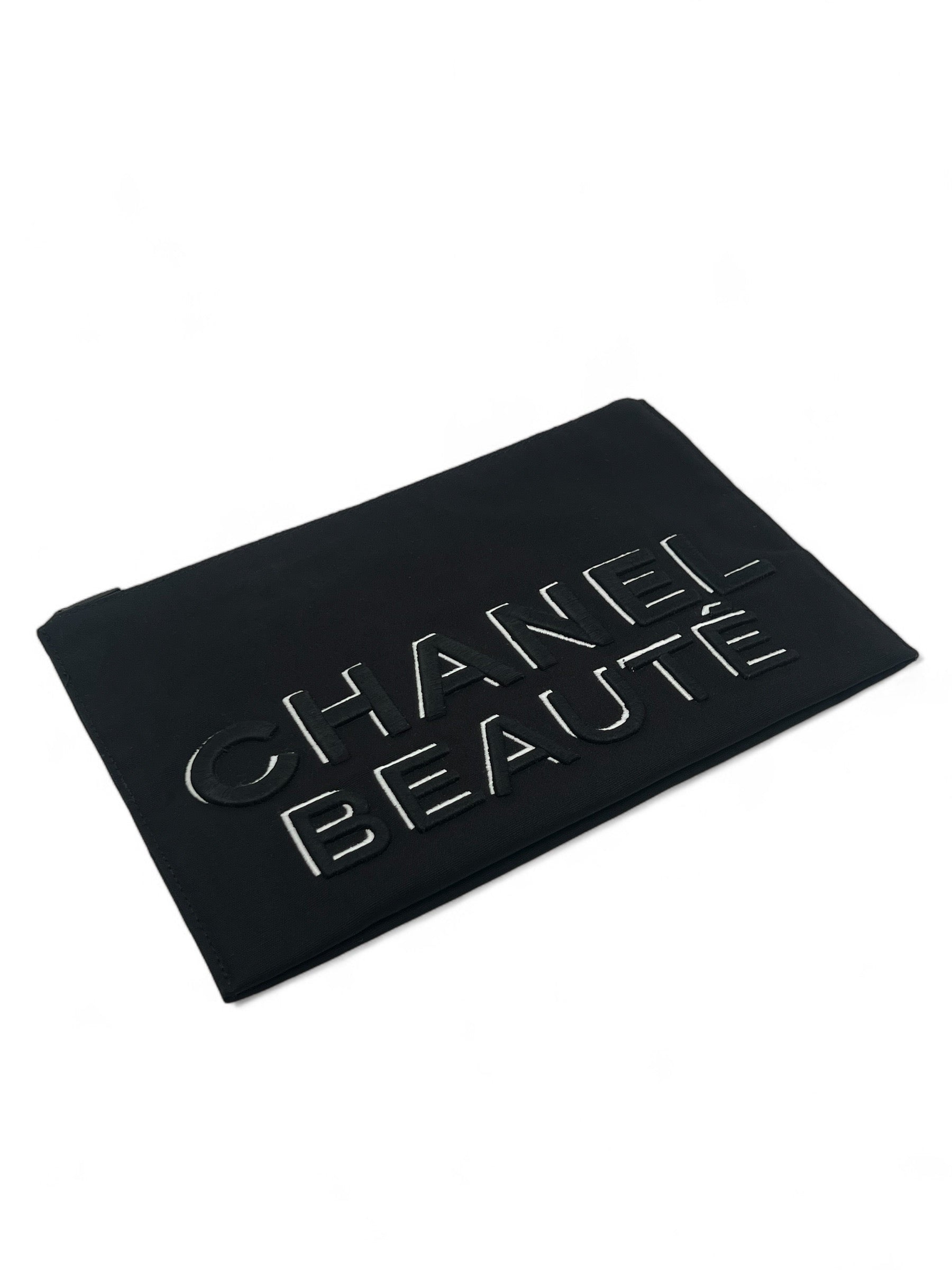 Chanel - Beauty pouch