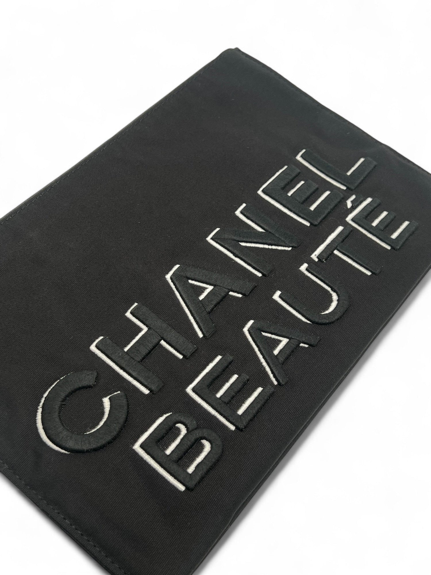Chanel - Beauty pouch