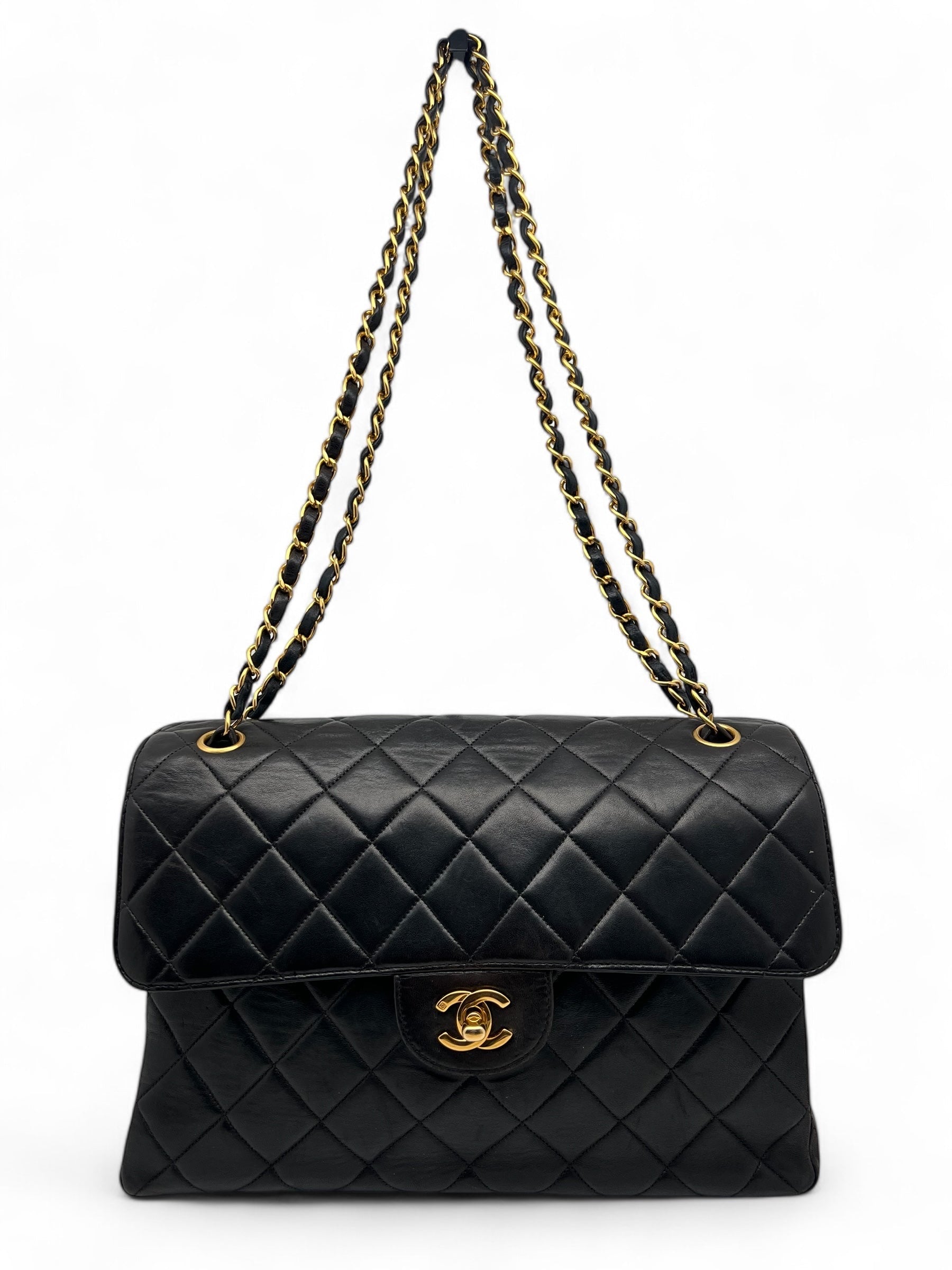 Chanel - Vintage Jumbo bag