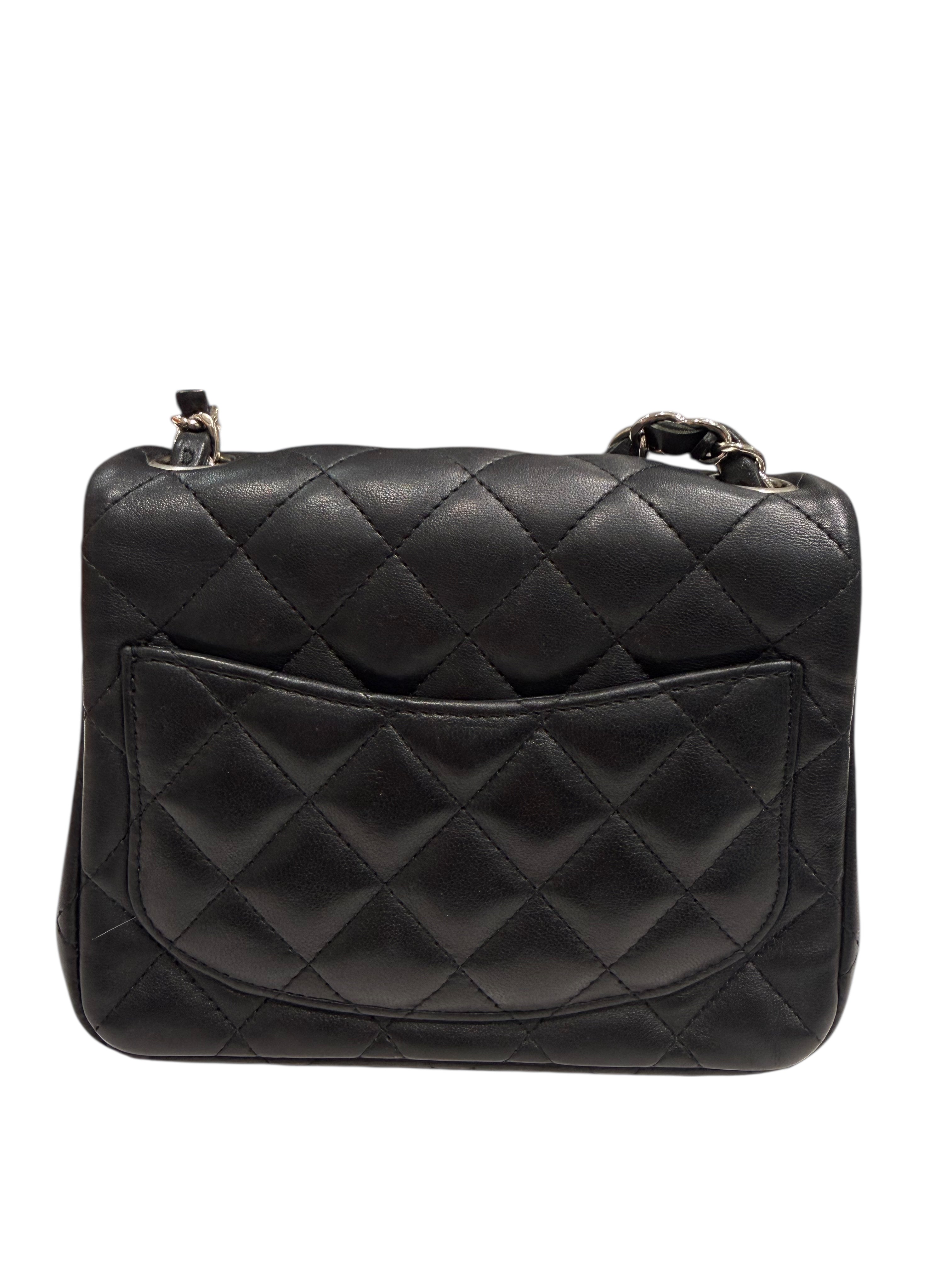 Chanel - Sac classique flap small