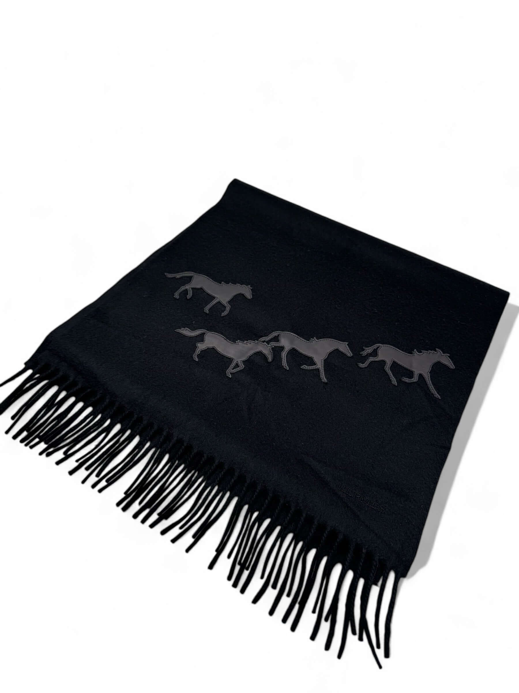 Hermès - Echarpe en cachemire "Wild Horses" Noir