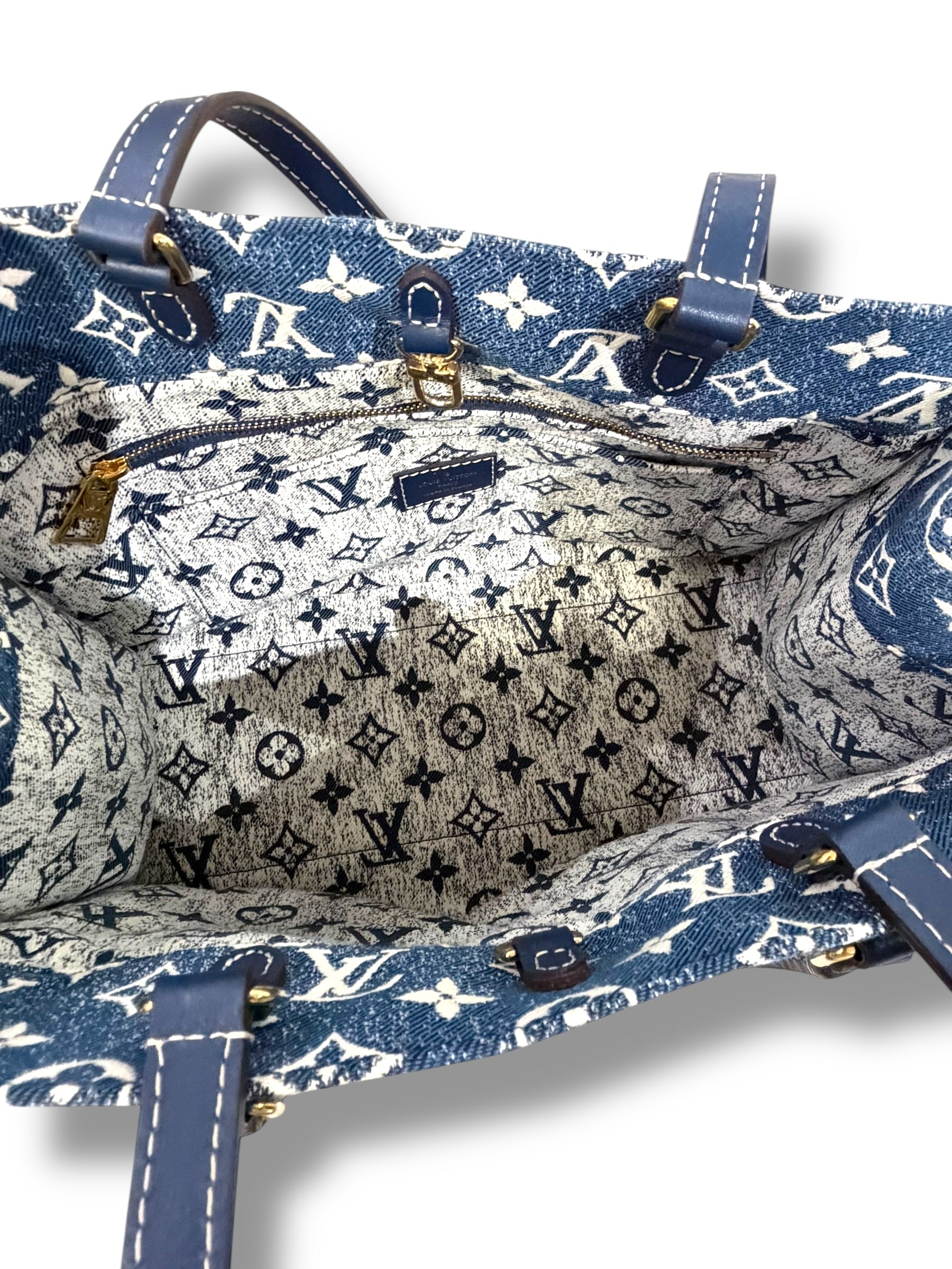 Louis Vuitton - Sac cabas on the Go demin Limited Edition