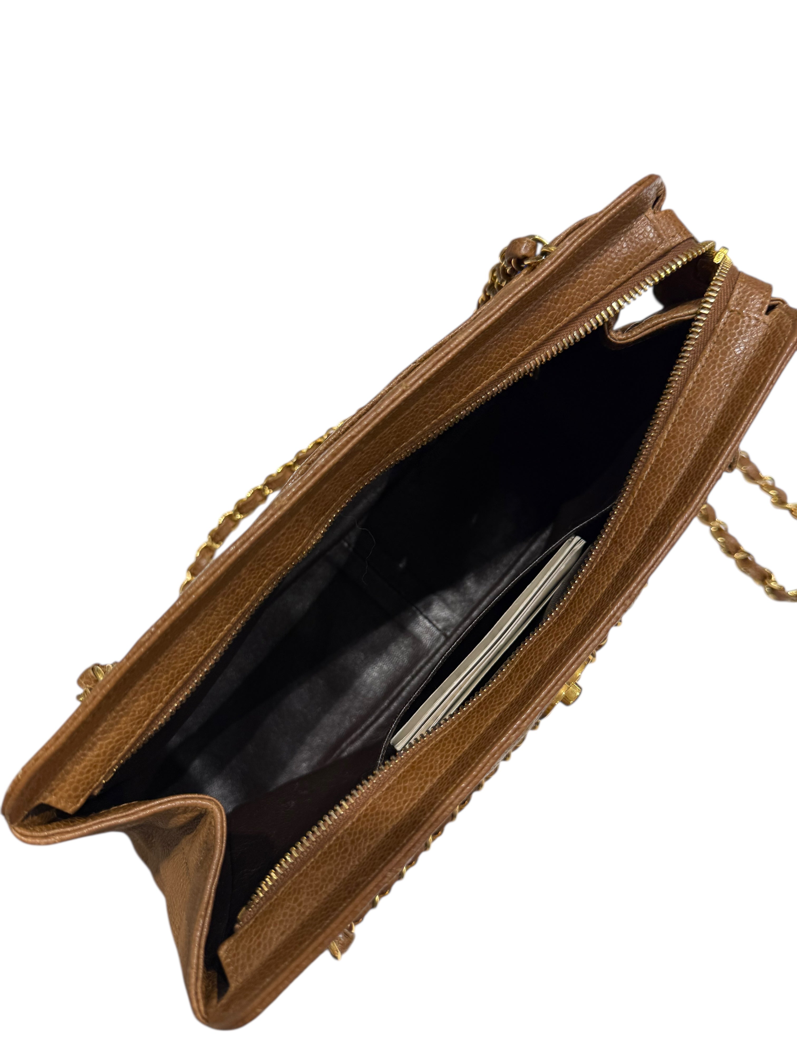 Chanel - Sac petit allongé mademoiselle vintage en cuir caviar camel